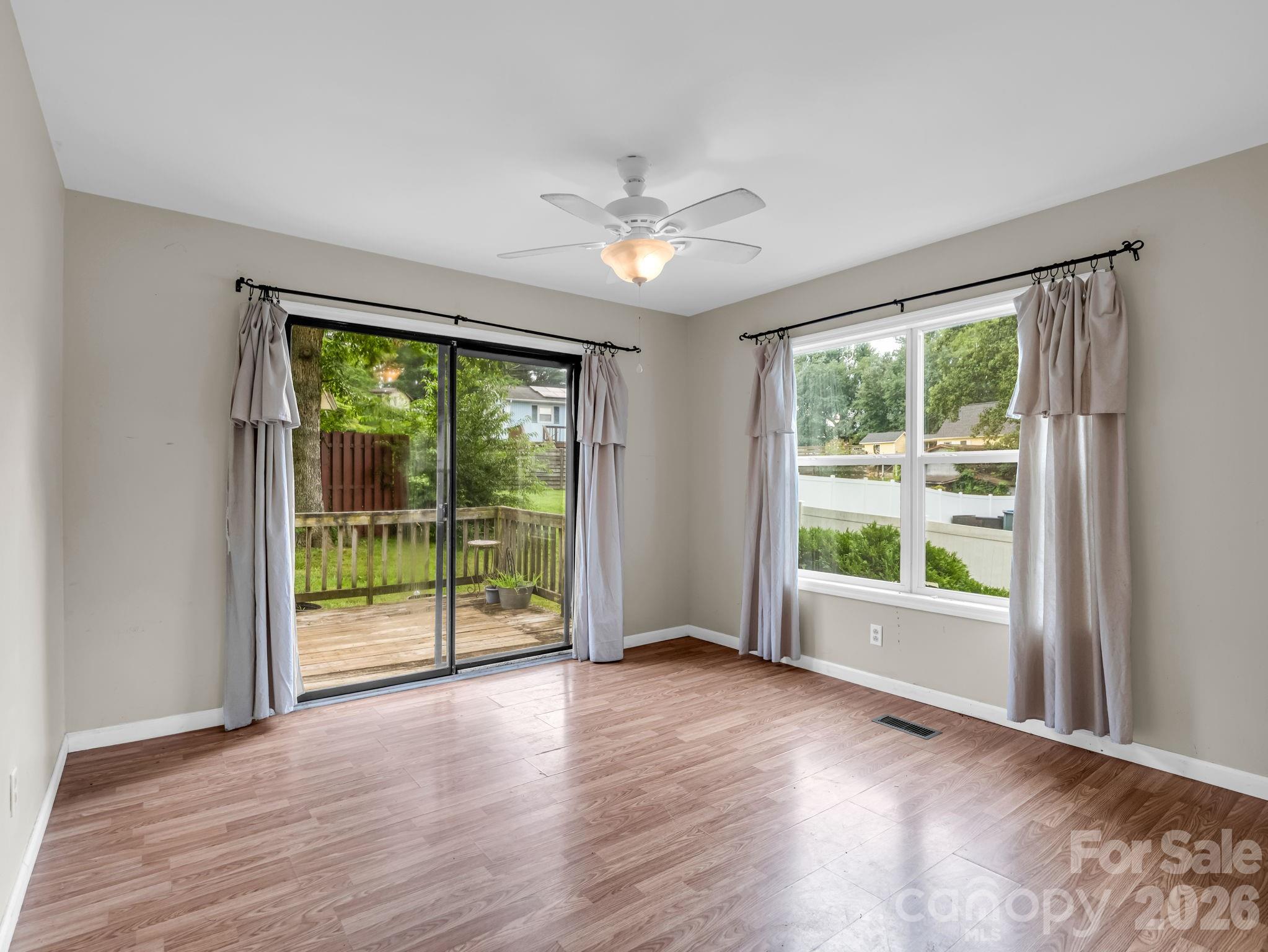 4th image of 1 Lakewood Rd, Hendersonville, NC 28792 | MLS# 4411211