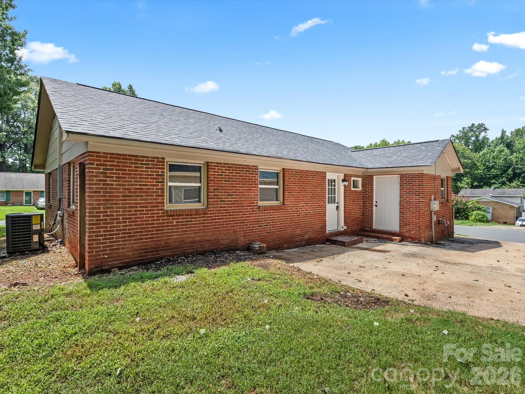 38th image of 5312 Larewood Dr, Charlotte, NC 28215 | MLS# 4411414