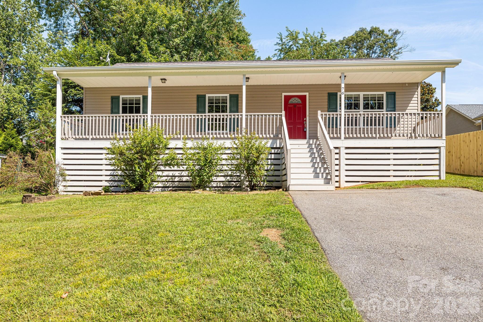 1st image of 76 Selwyn Rd, Asheville, NC 28806 | MLS# 4411517
