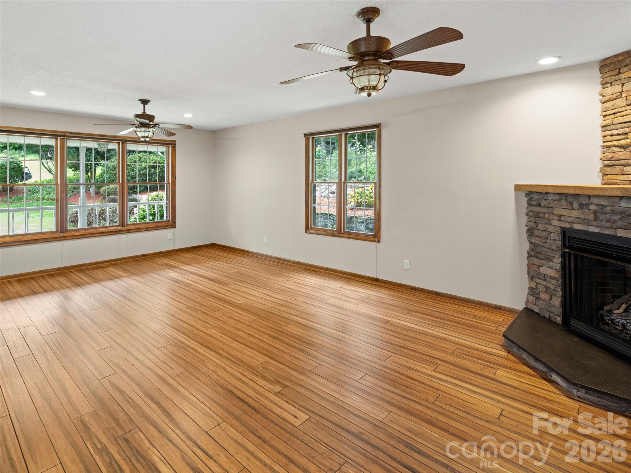5th image of 8 English Pl, Candler, NC 28715 | MLS# 4411536