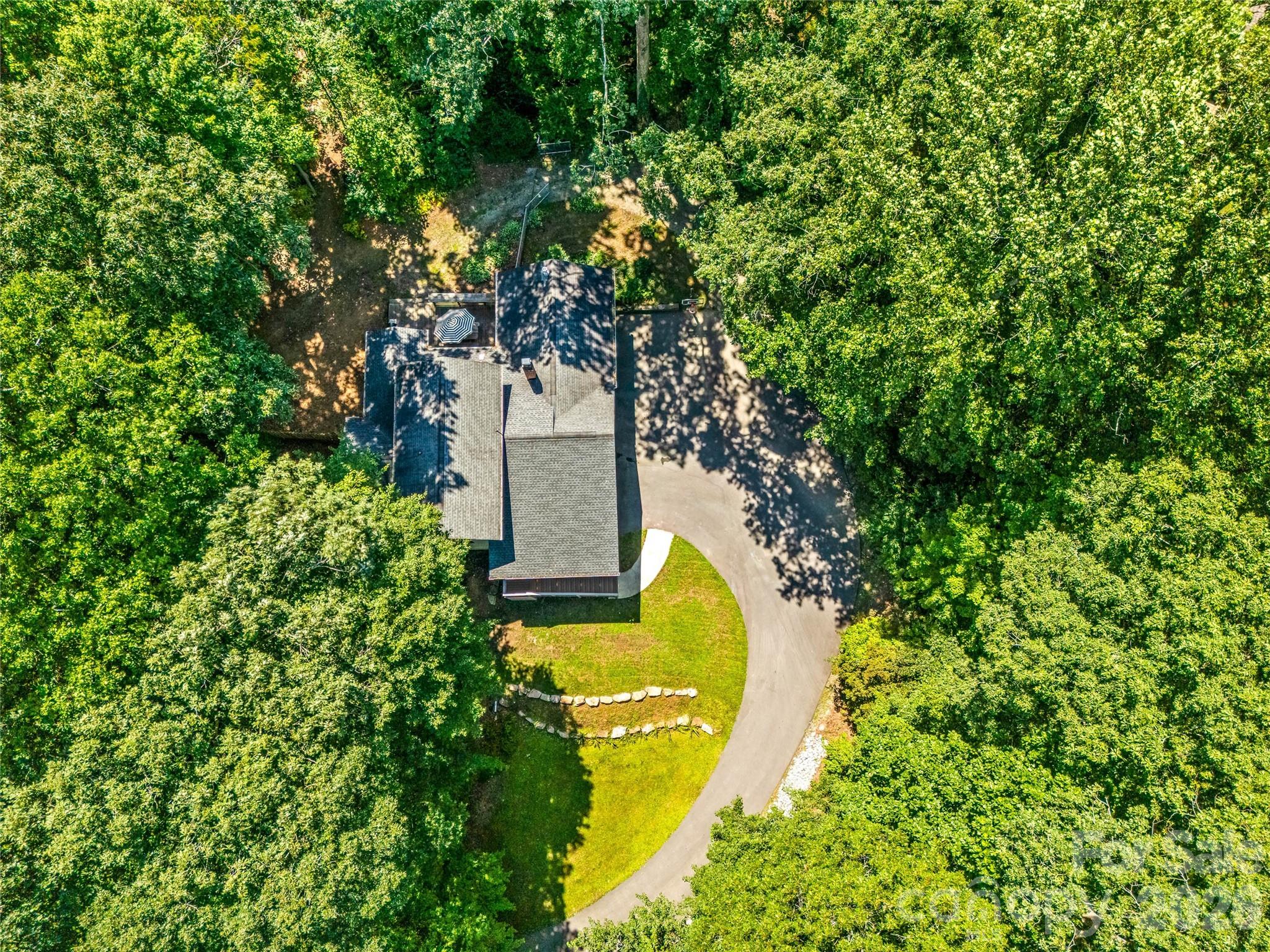 3rd image of 70 Promised Ridge Dr, Hendersonville, NC 28791 | MLS# 4411866