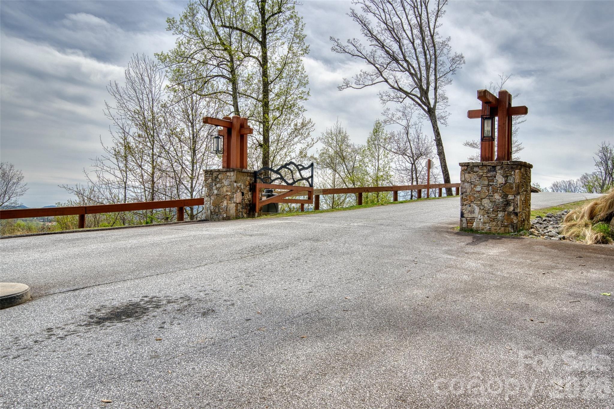 5th image of R5 Curtain Blf, Hendersonville, NC 28791 | MLS# 4411882