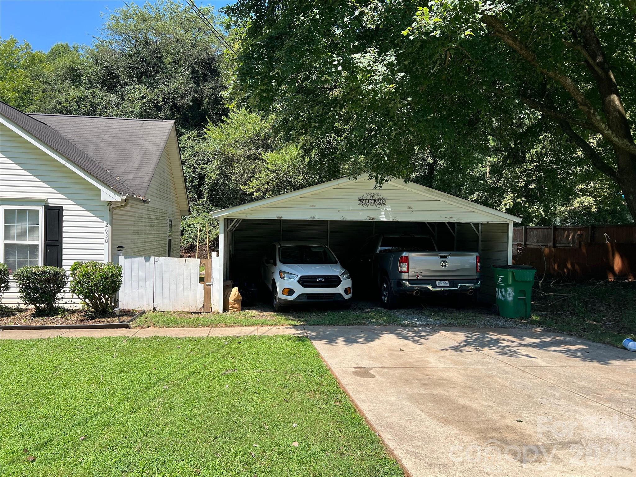 3rd image of 2630 Larry Dr, Charlotte, NC 28214 | MLS# 4412165
