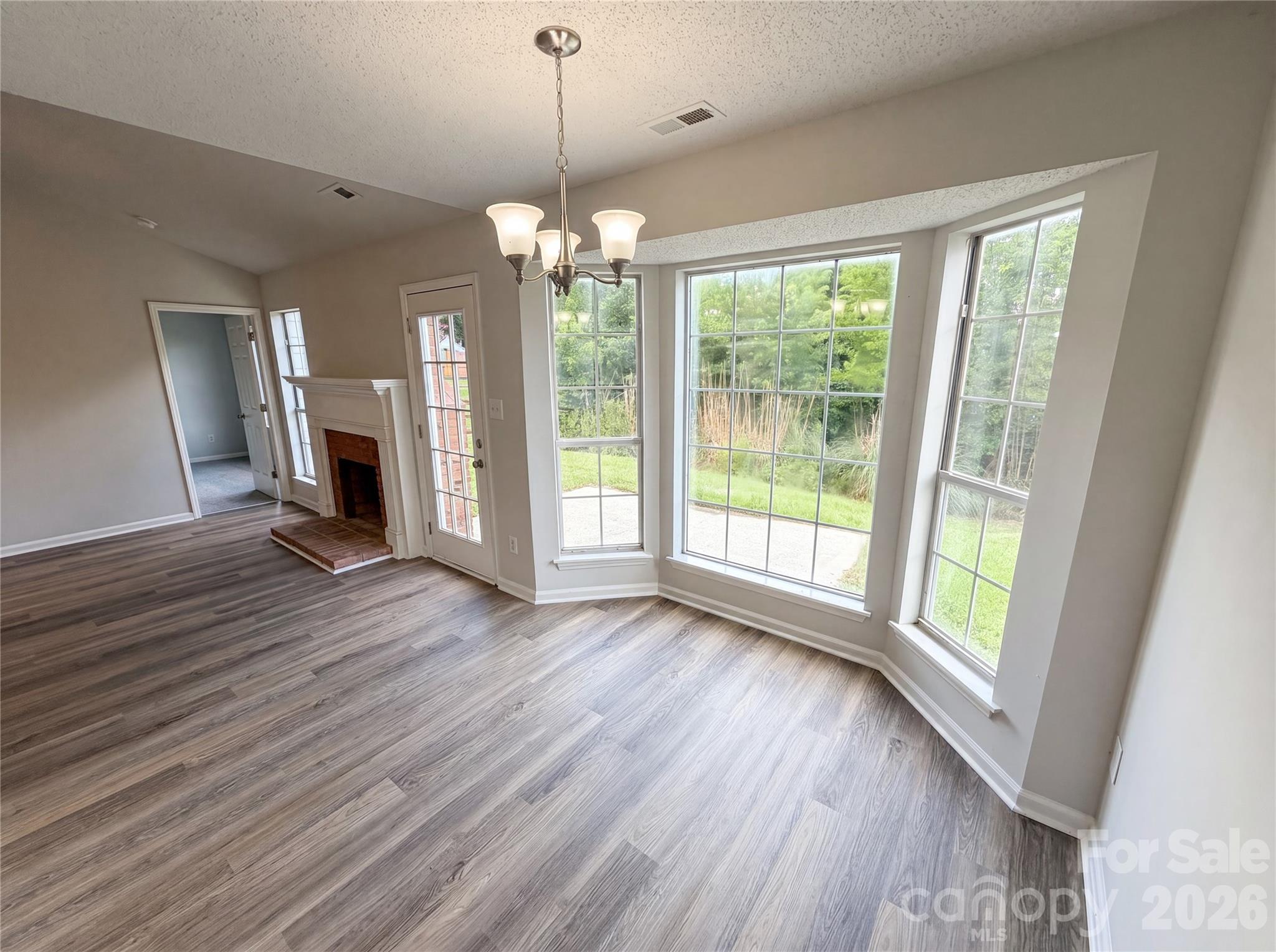 4th image of 1633 Gordon Walters Dr, Charlotte, NC 28213 | MLS# 4412559
