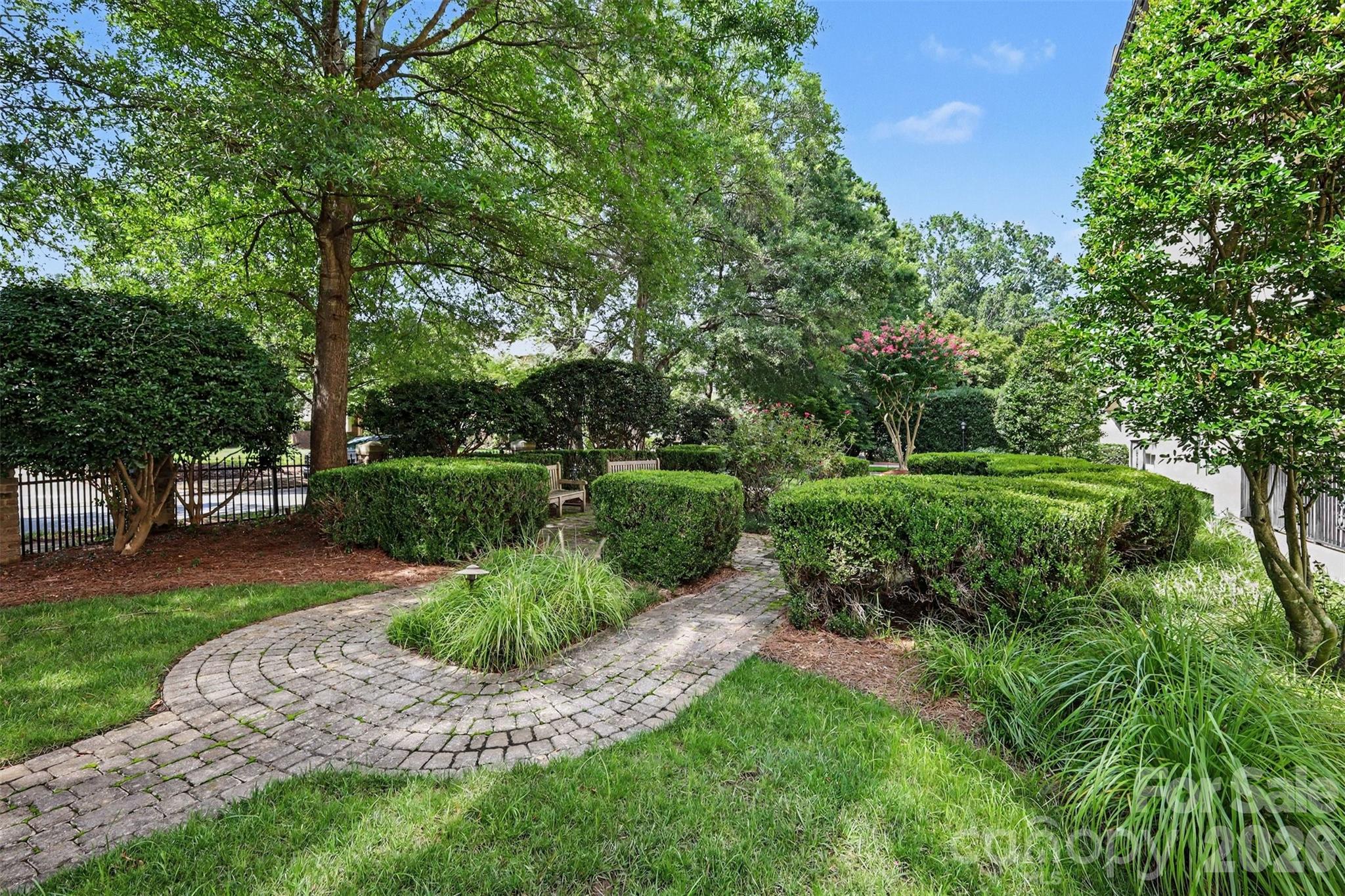 2nd image of 2343 Roswell Ave, Charlotte, NC 28207