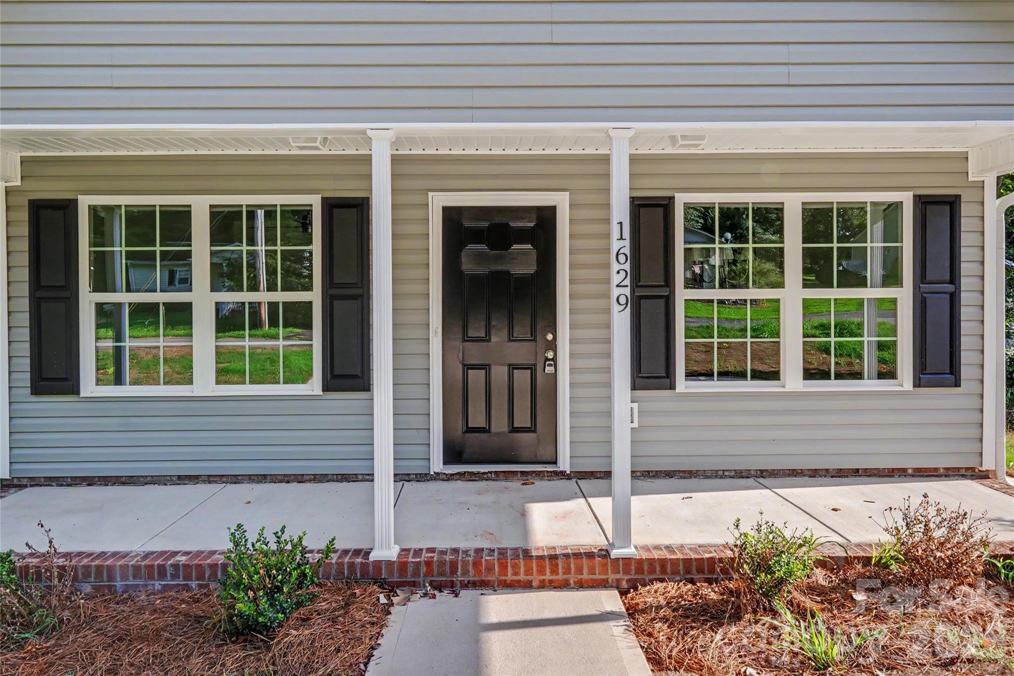 2nd image of 1629 Pineburr Ln, Rock Hill, SC 29730 | MLS# 4413597
