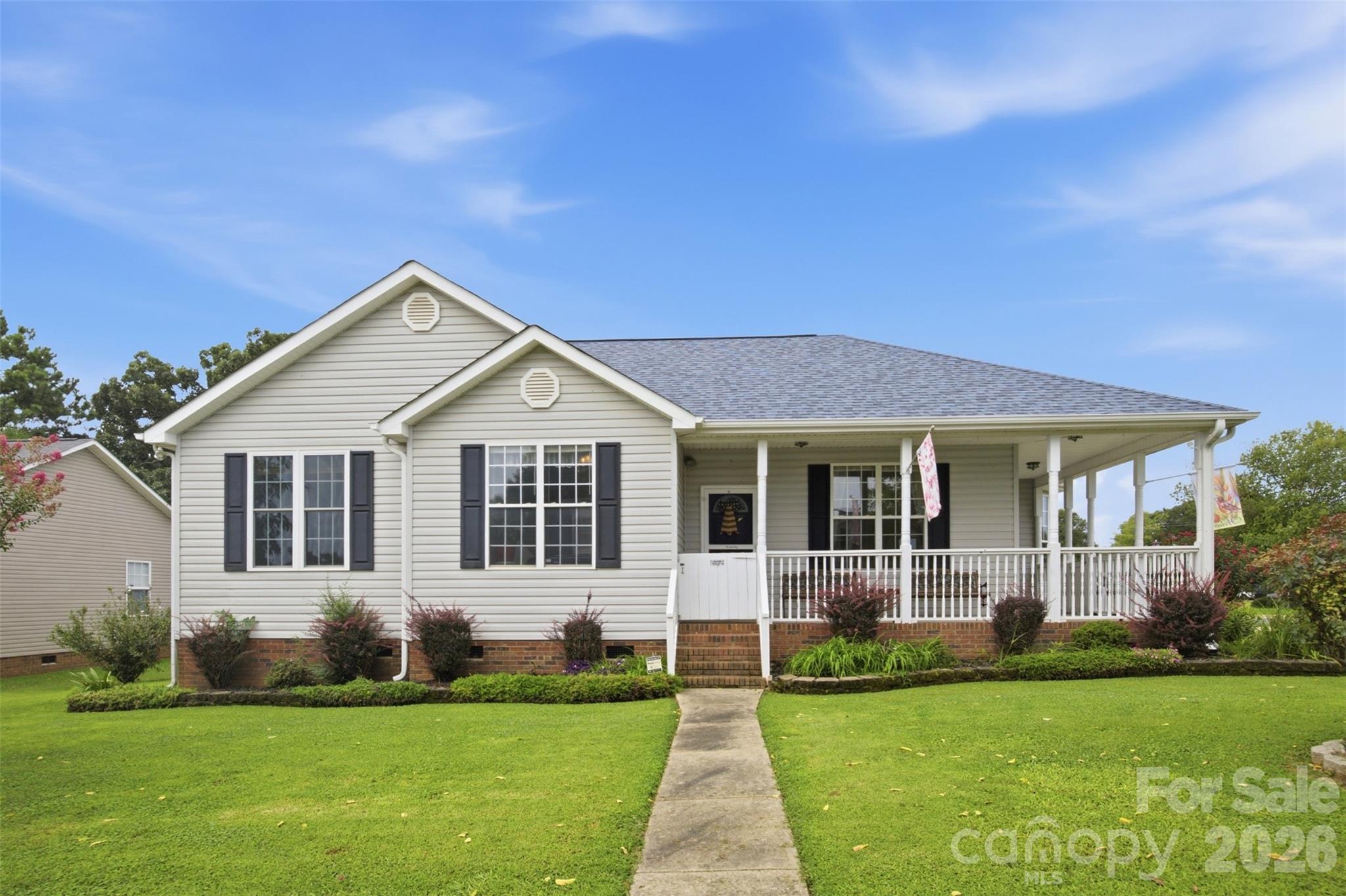 2nd image of 400 Brookhollow Dr, York, SC 29745 | MLS# 4414021