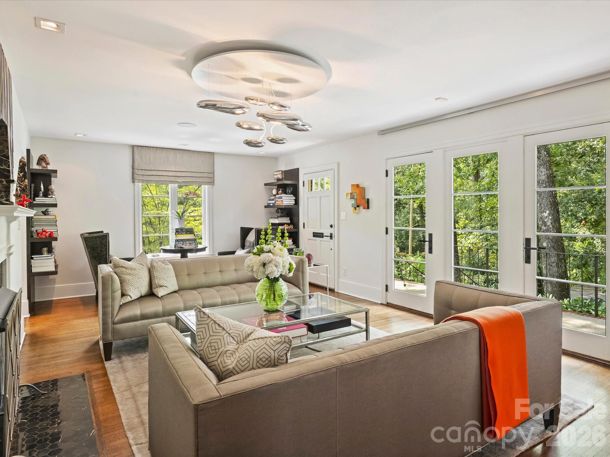 5th image of 943 Romany Rd, Charlotte, NC 28203 | MLS# 4414377