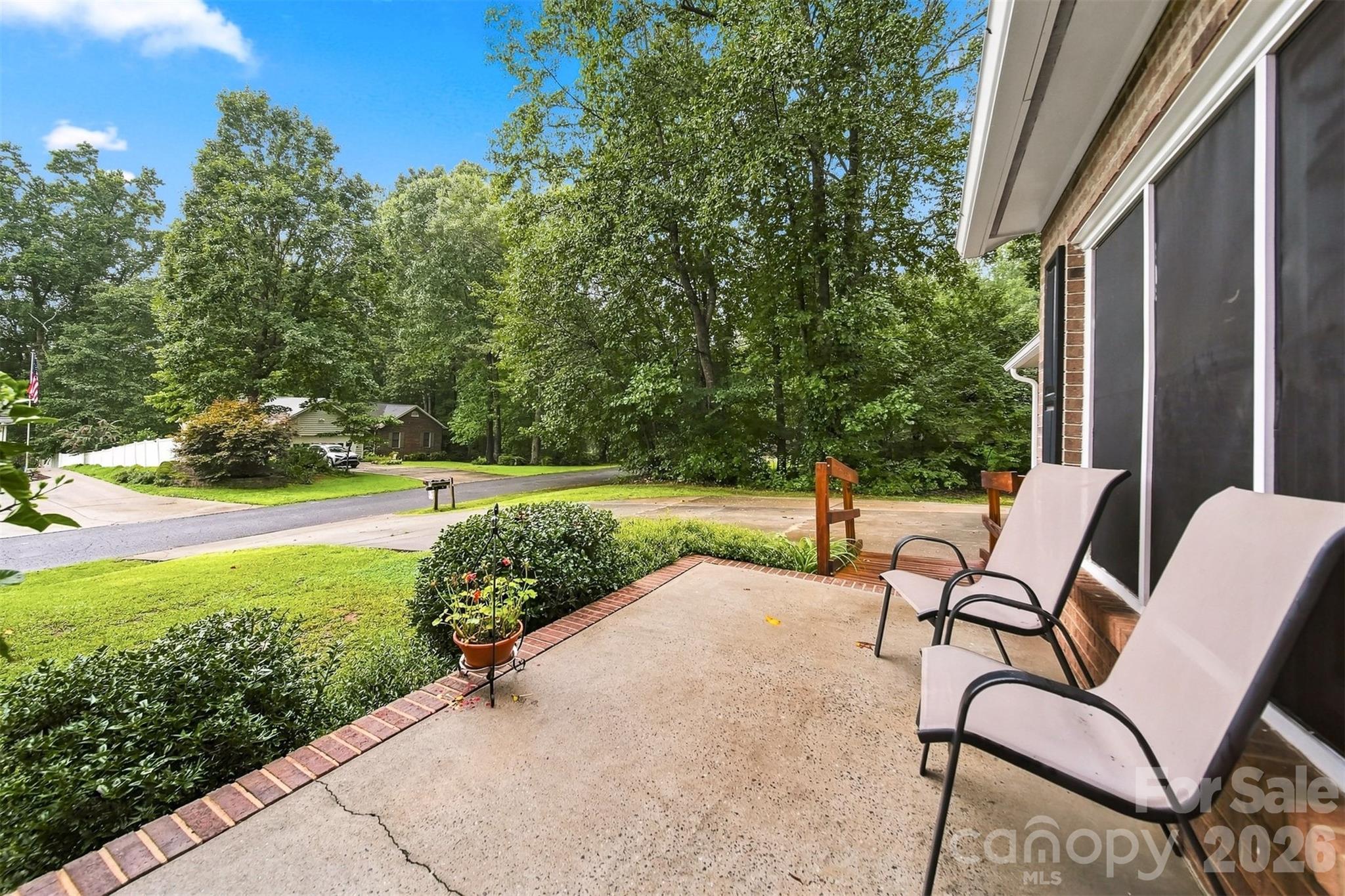 2nd image of 3933 Mattingly Dr, Hickory, NC 28602 | MLS# 4414536