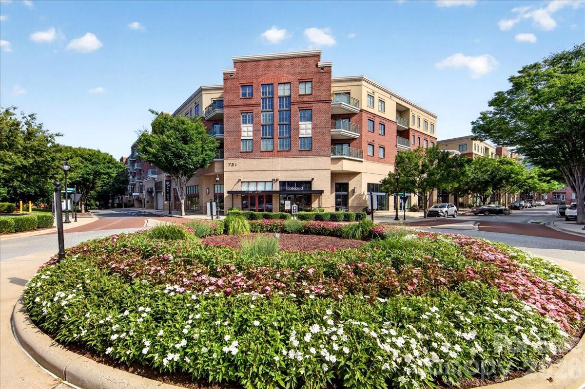 2nd image of 721 Governor Morrison St #526, Charlotte, NC 28211 | MLS# 4414829