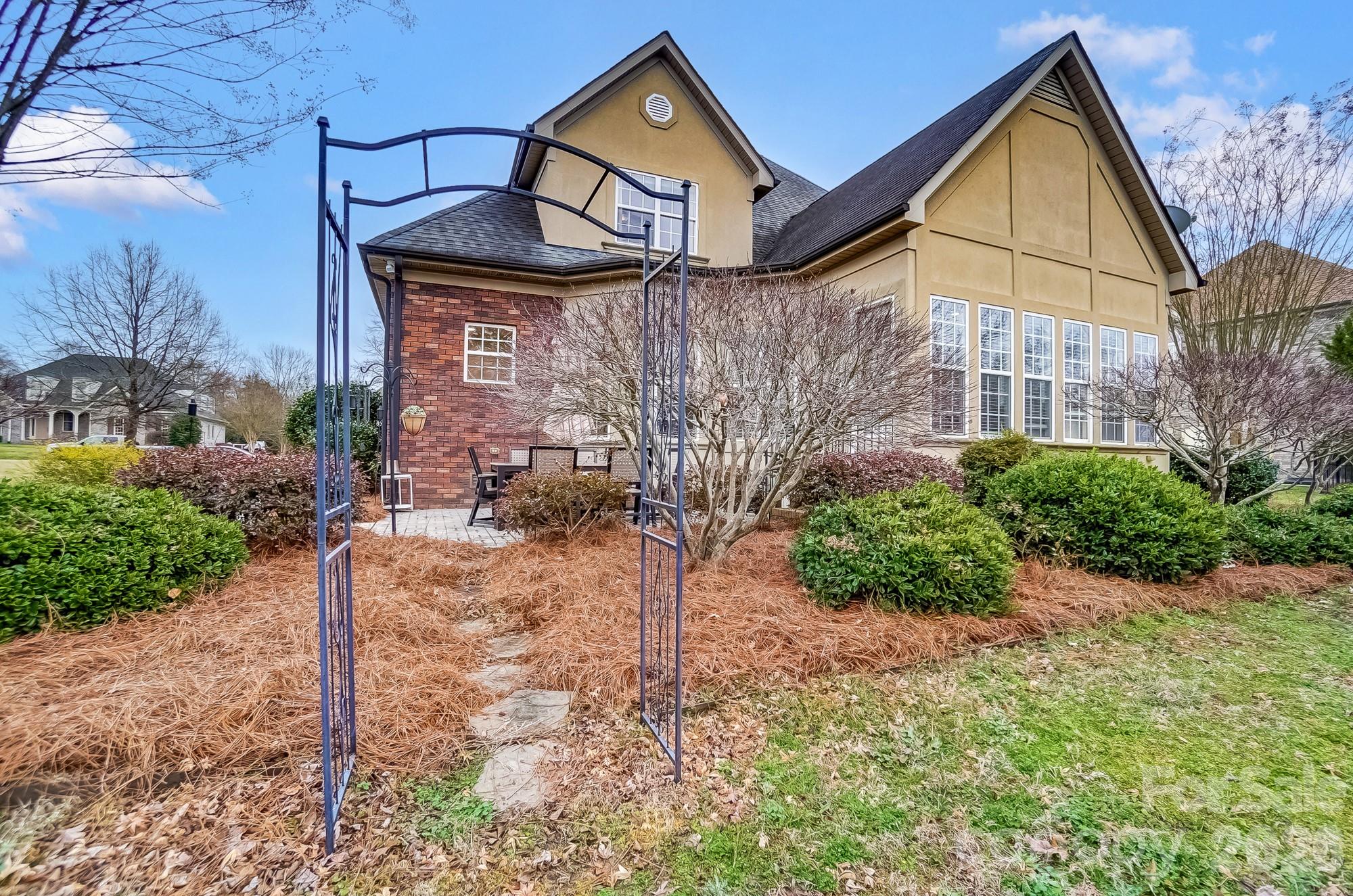 5th image of 5507 Two Iron Dr, Matthews, NC 28104 | MLS# 4415000