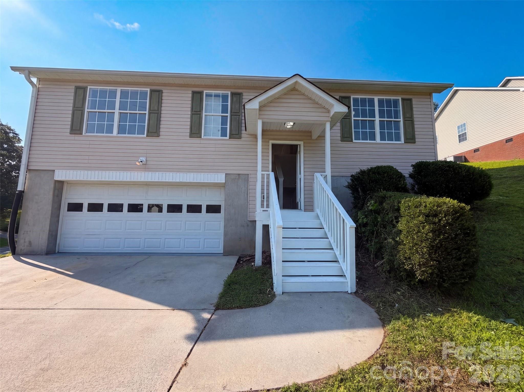 1st image of 1667 Oakview Wy, Rock Hill, SC 29730 | MLS# 4415405