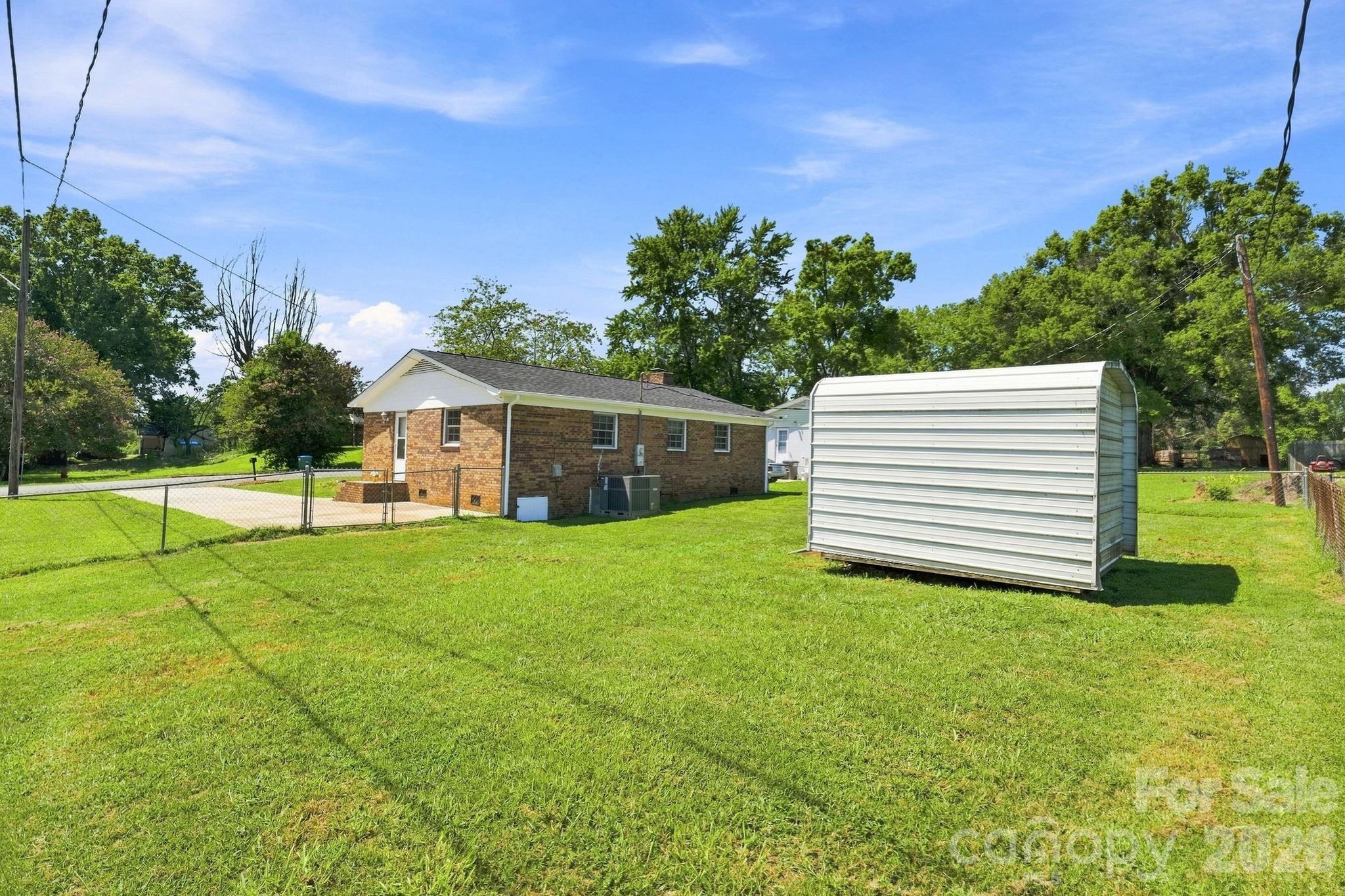 2nd image of 411 E Tennessee Ave, Bessemer City, NC 28016 | MLS# 4416494