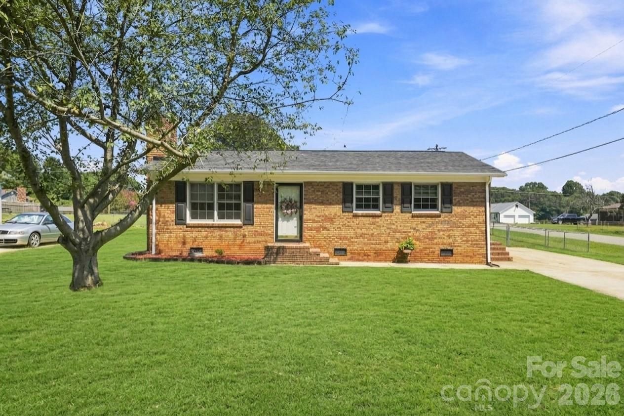 1st image of 411 E Tennessee Ave, Bessemer City, NC 28016 | MLS# 4416494