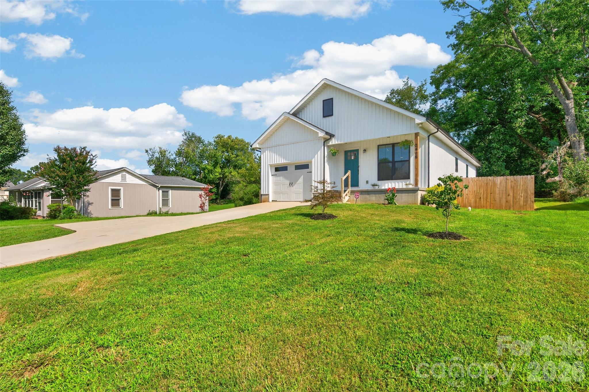 2nd image of 2416 4th Ave Nw, Hickory, NC 28601 | MLS# 4416625
