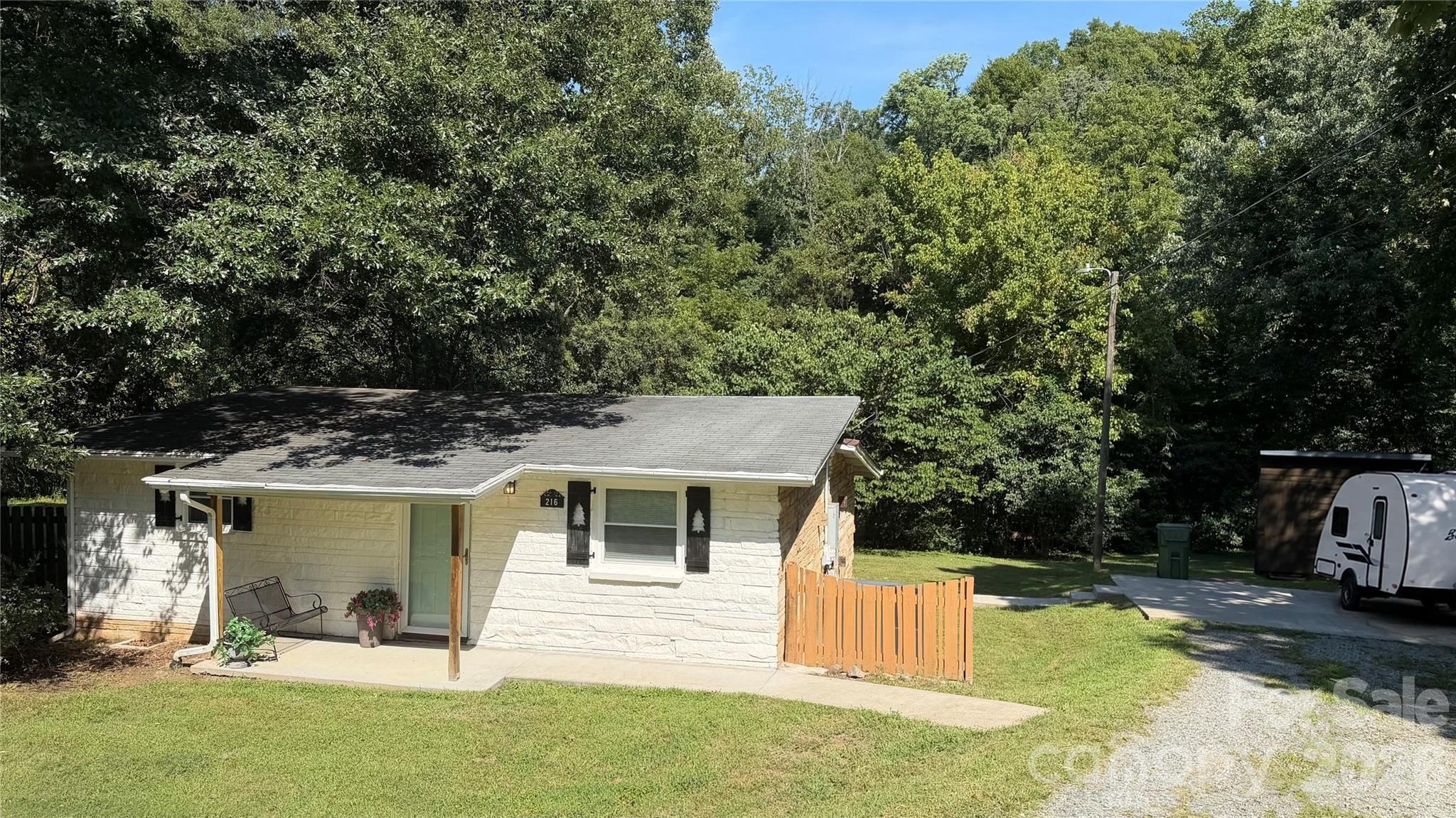 1st image of 216 Auten Cir, Mount Holly, NC 28120 | MLS# 4416875