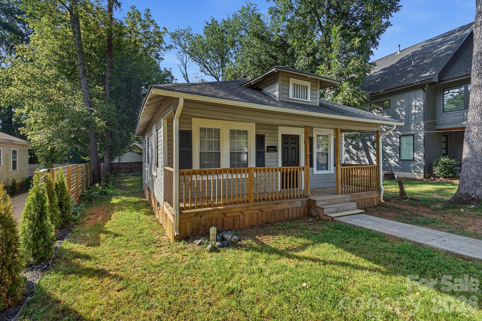 3rd image of 401 Skyland Ave, Charlotte, NC 28205 | MLS# 4416885