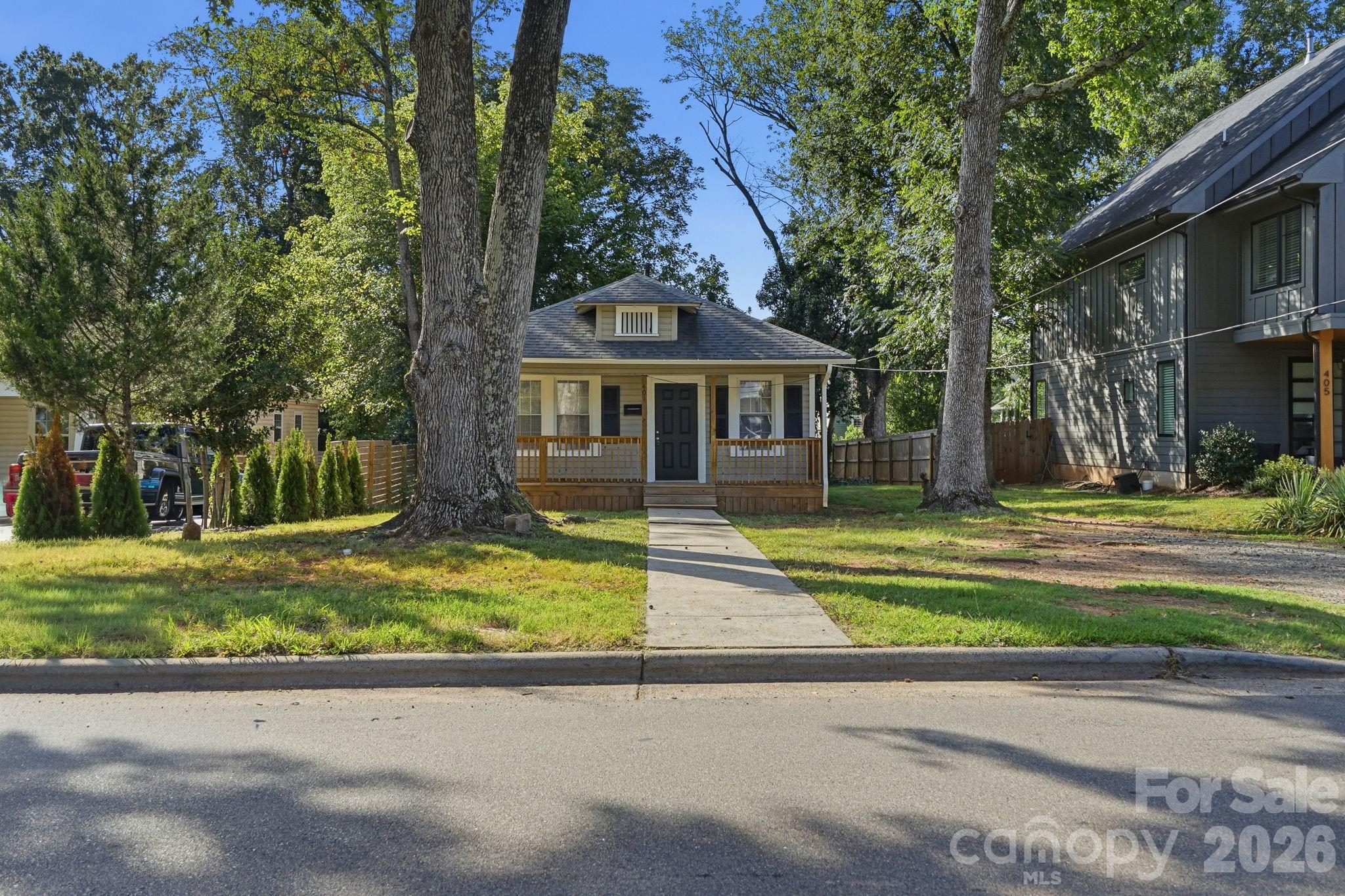 2nd image of 401 Skyland Ave, Charlotte, NC 28205 | MLS# 4416885