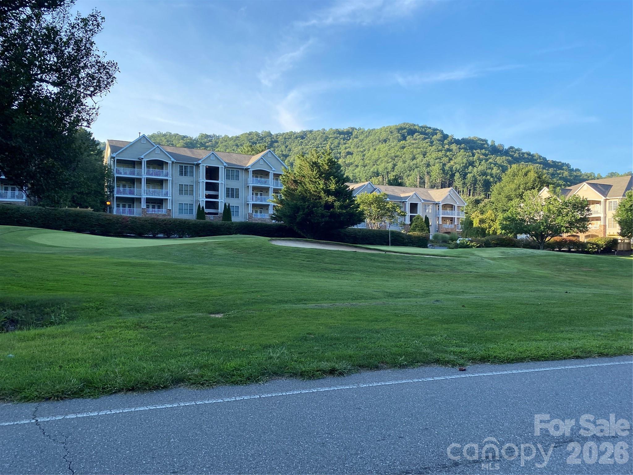 2nd image of 65 Glenview Ln, Maggie Valley, NC 28751