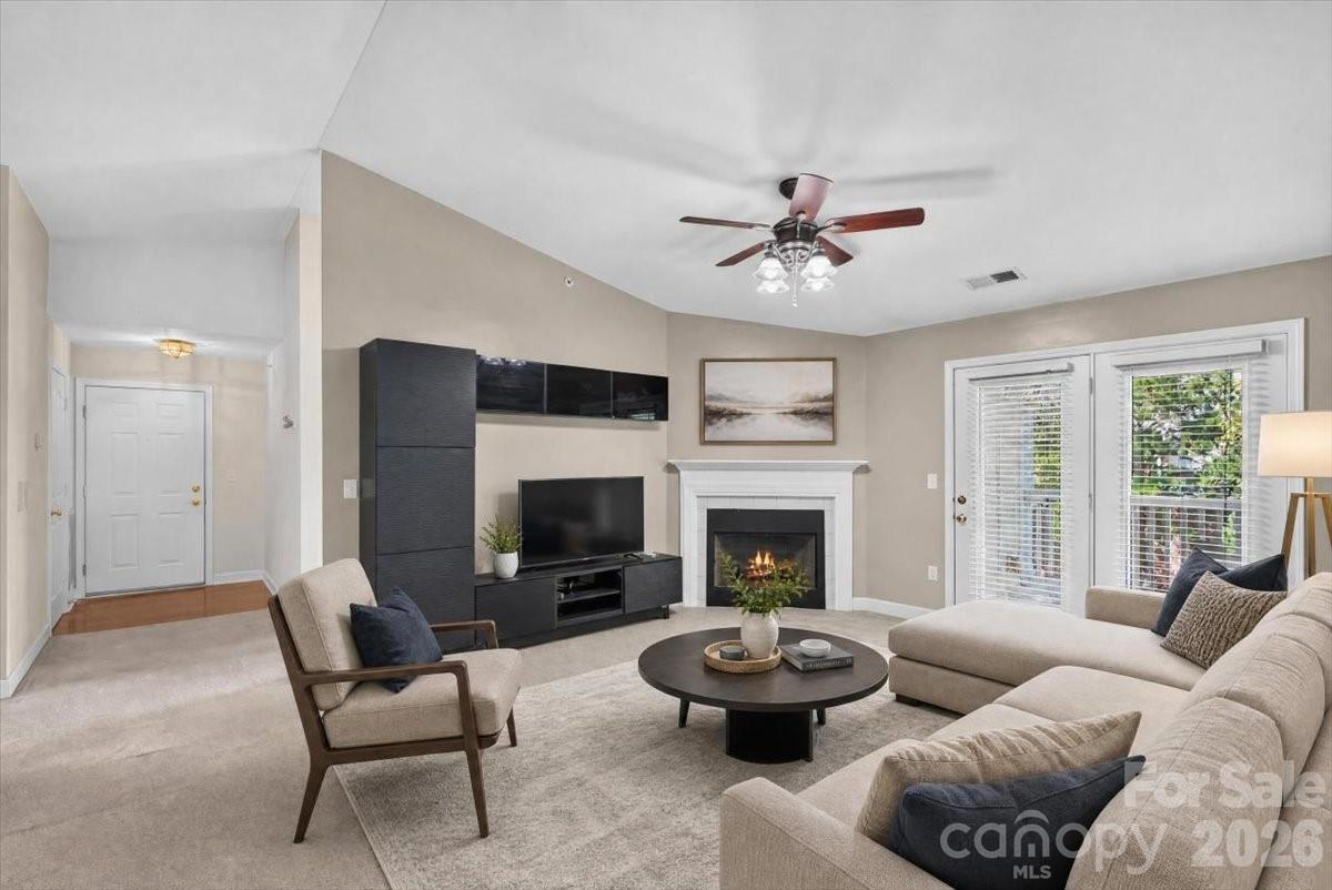 4th image of 11232 Hyde Pointe Ct, Charlotte, NC 28262 | MLS# 4417529