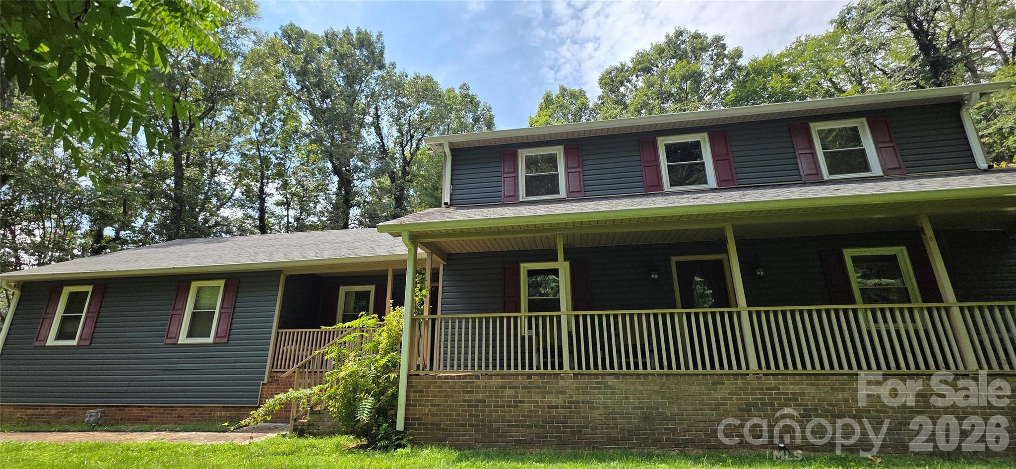 1st image of 8979 Twin Lake Dr, Kernersville, NC 27284 | MLS# 4417656