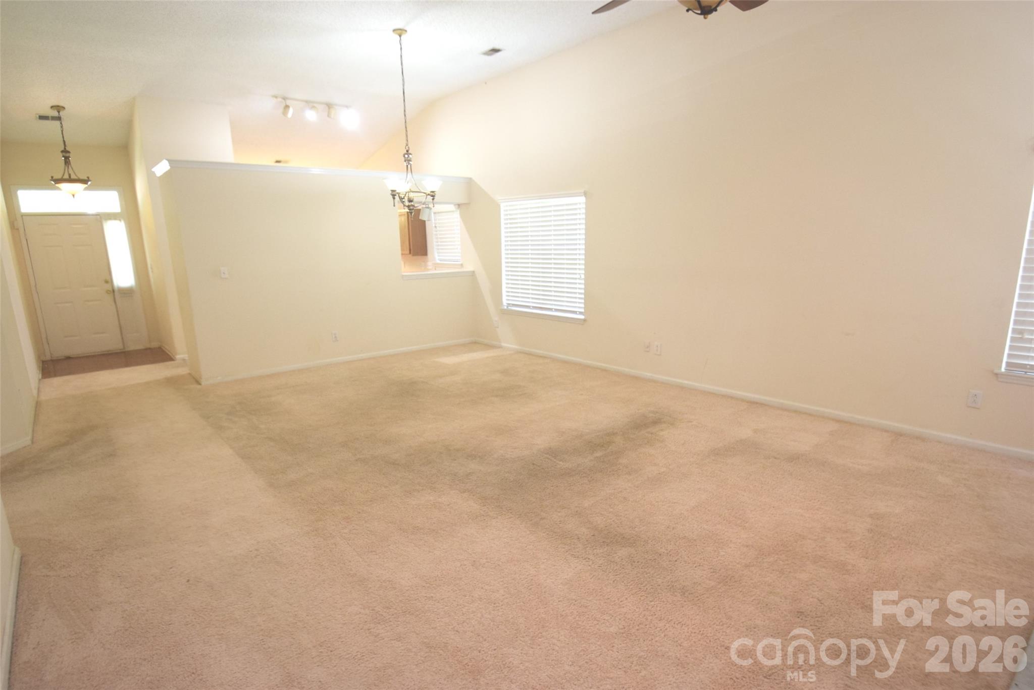 4th image of 730 Oakbluff Cir, Charlotte, NC 28216 | MLS# 4417659