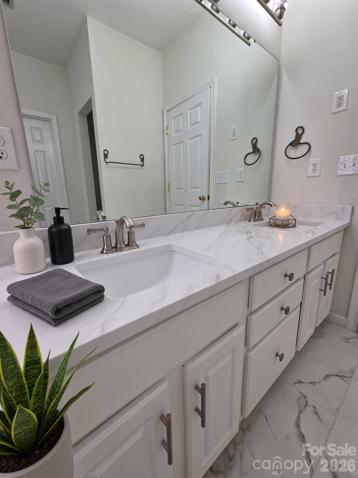 34th image of 8800 Cavonnier Ln, Charlotte, NC 28216 | MLS# 4417973