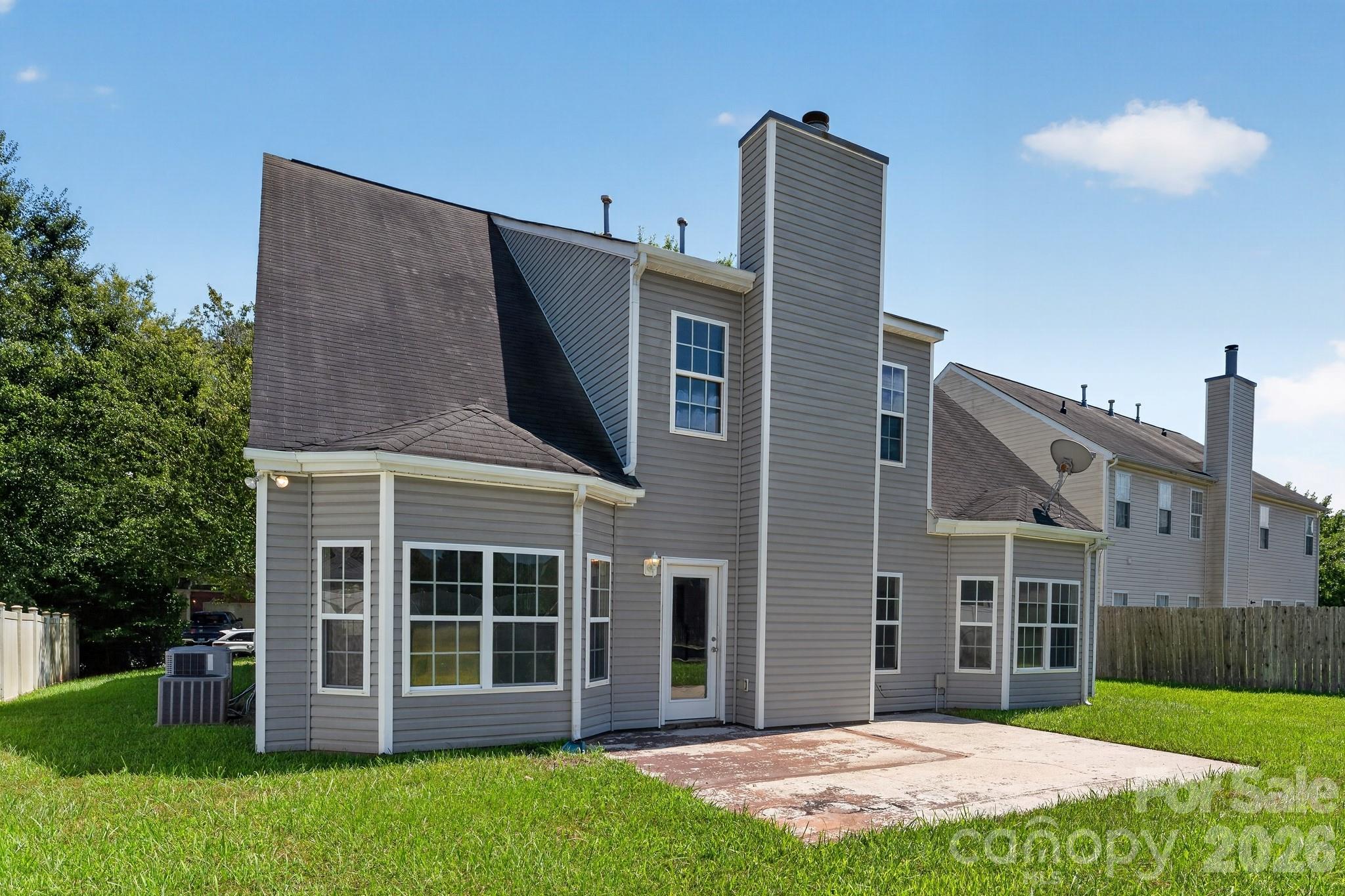 3rd image of 3006 Royal Troon Dr, Matthews, NC 28104 | MLS# 4418577