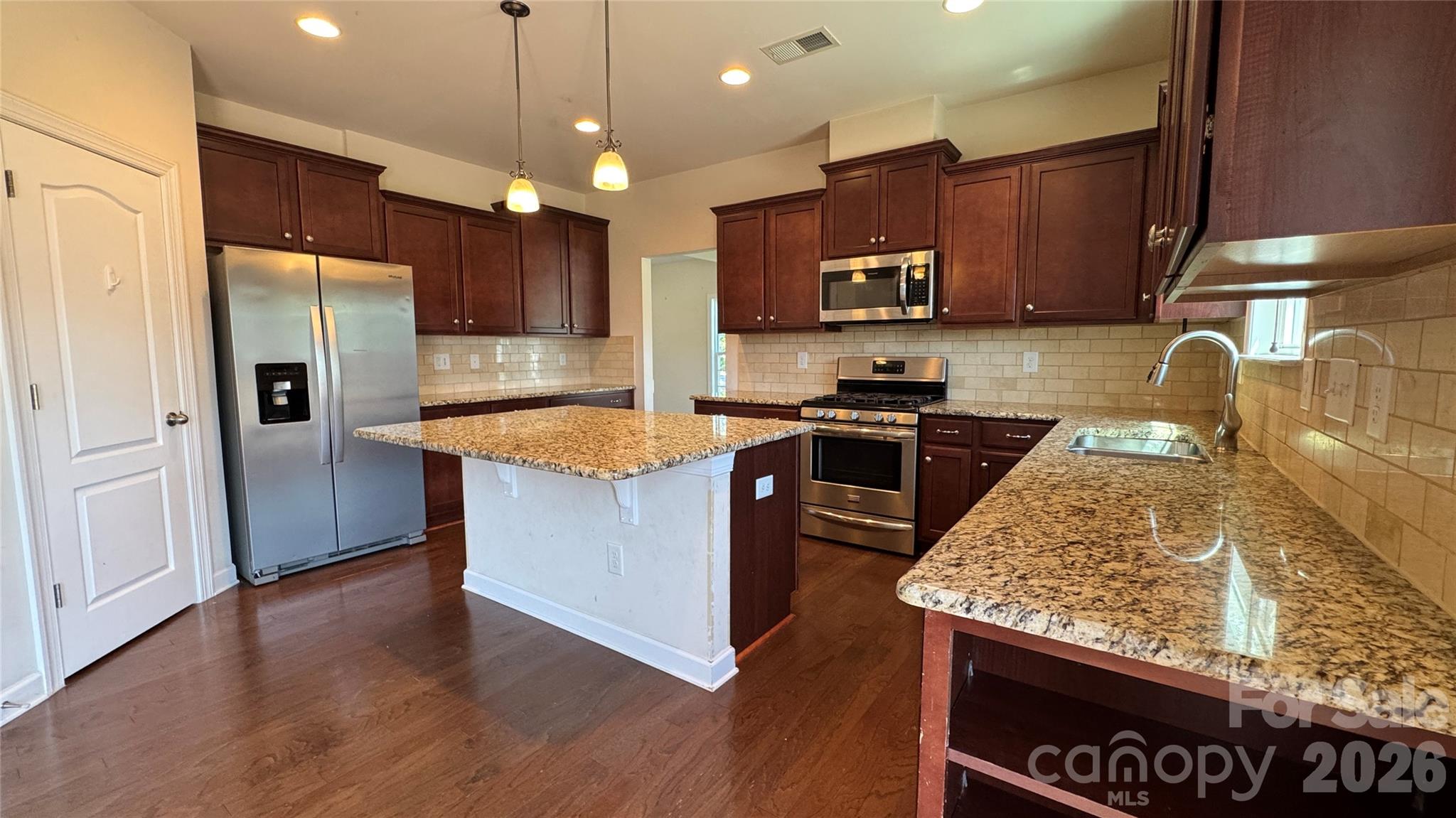 2nd image of 2082 Feldspar Dr, Davidson, NC 28036 | MLS# 4418726