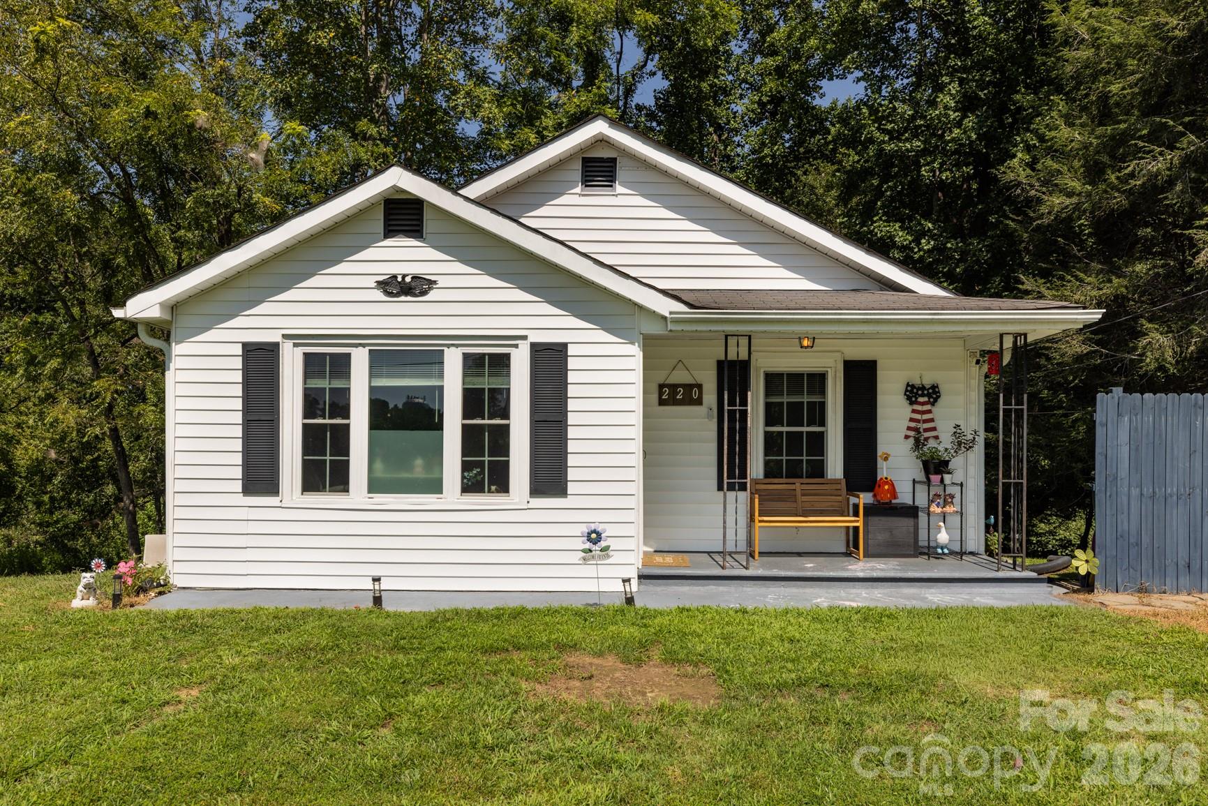4th image of 220 Collins Rd, Elkin, NC 28621 | MLS# 4418851