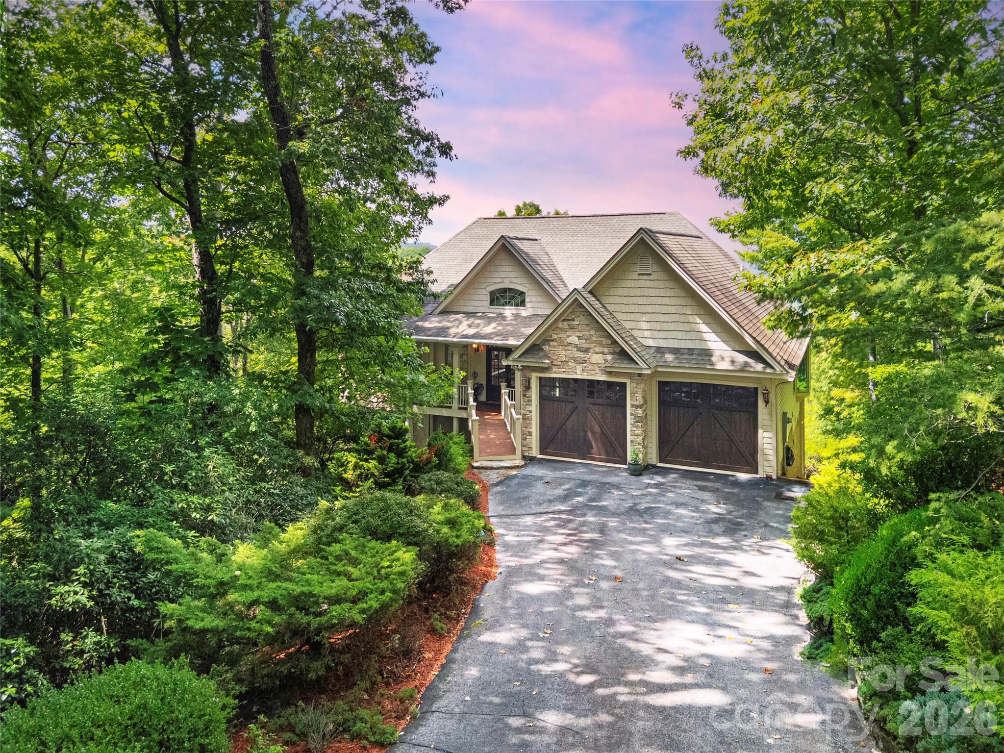 Photo 2 of Single family home for sale at 303 Wodigeasgohi Dr, Brevard, NC 28712 | MLS# 4419106 | Listing updated on 2026-09-05