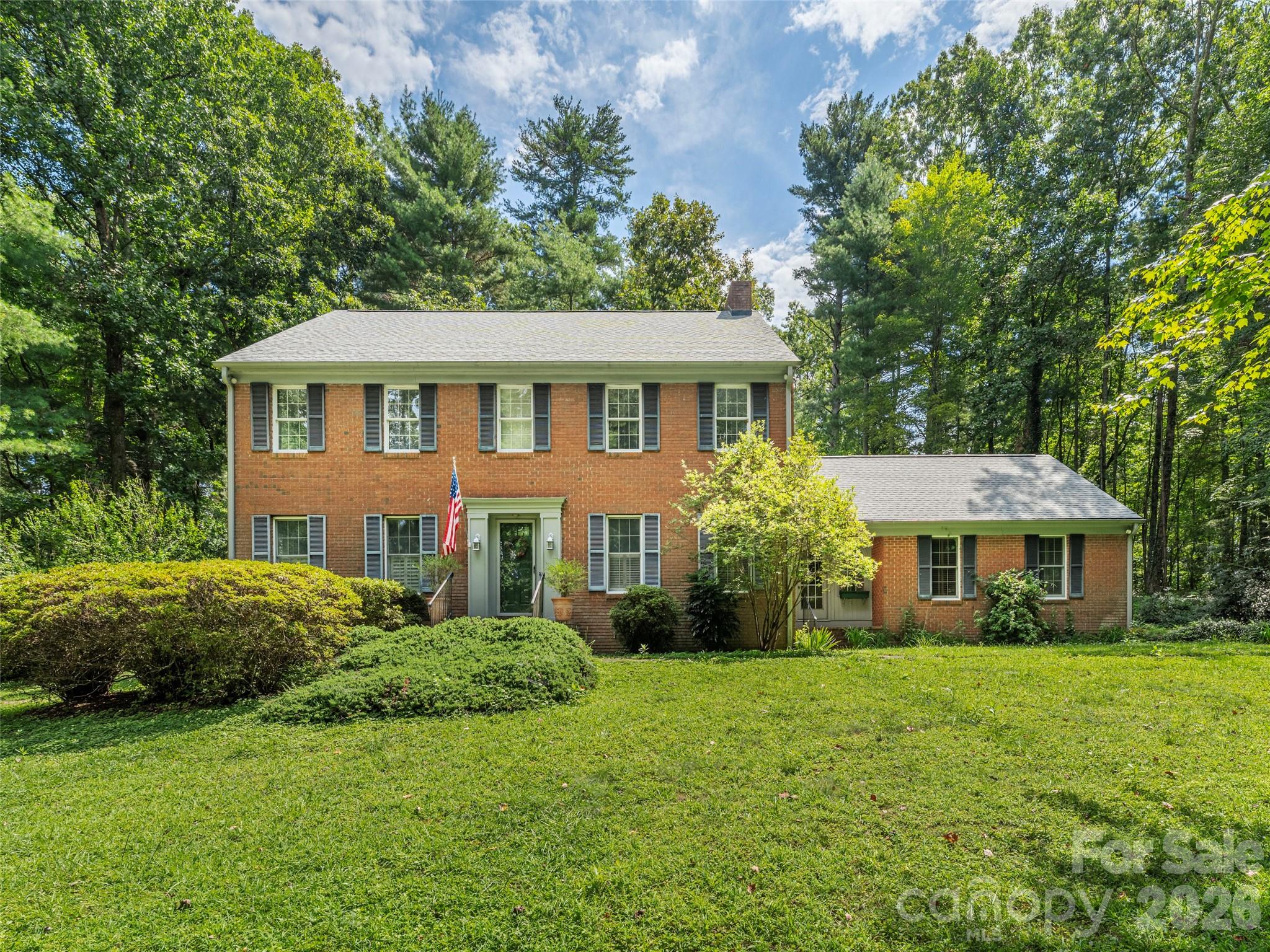 2nd image of 200 Heathcote Rd, Hendersonville, NC 28791 | MLS# 4419306