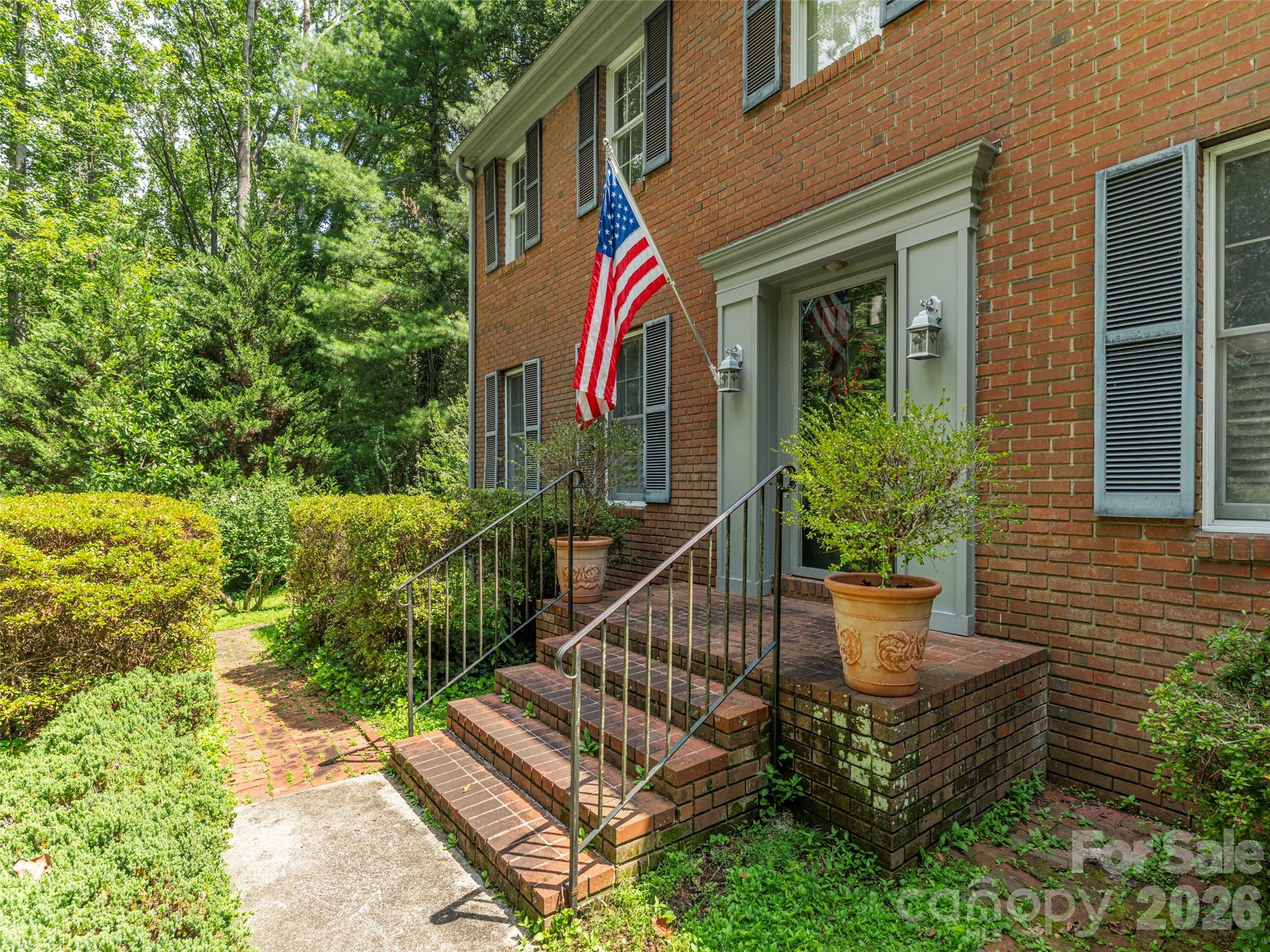 4th image of 200 Heathcote Rd, Hendersonville, NC 28791 | MLS# 4419306