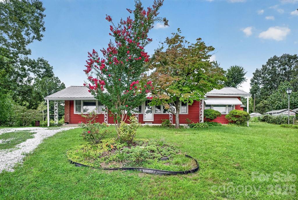 5th image of 2409 Lucas St, Hendersonville, NC 28791 | MLS# 4419665