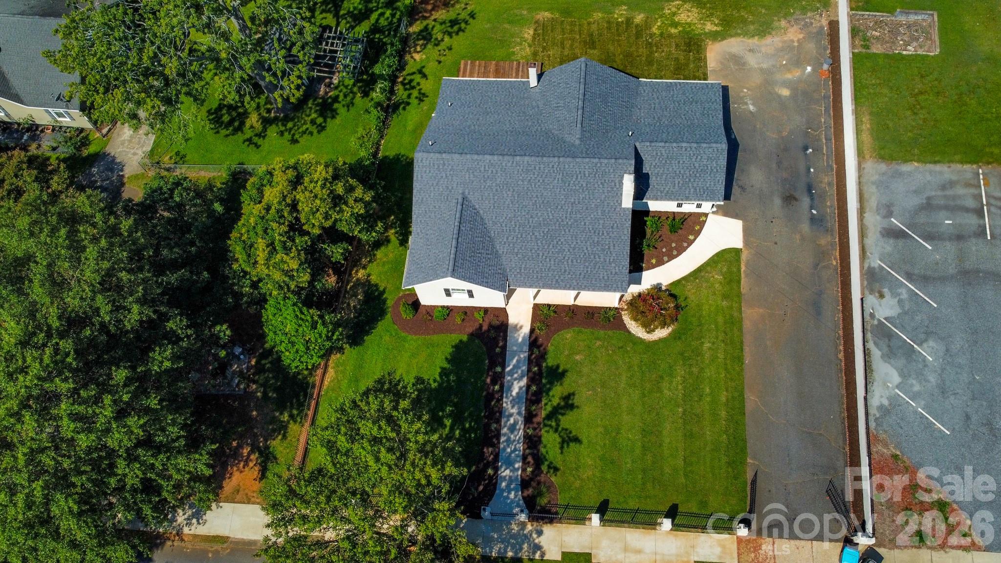 Photo 5 of Single family home for sale at 118 Alexander St, Forest City, NC 28043 | MLS# 4419932 | Listing updated on 2026-09-05
