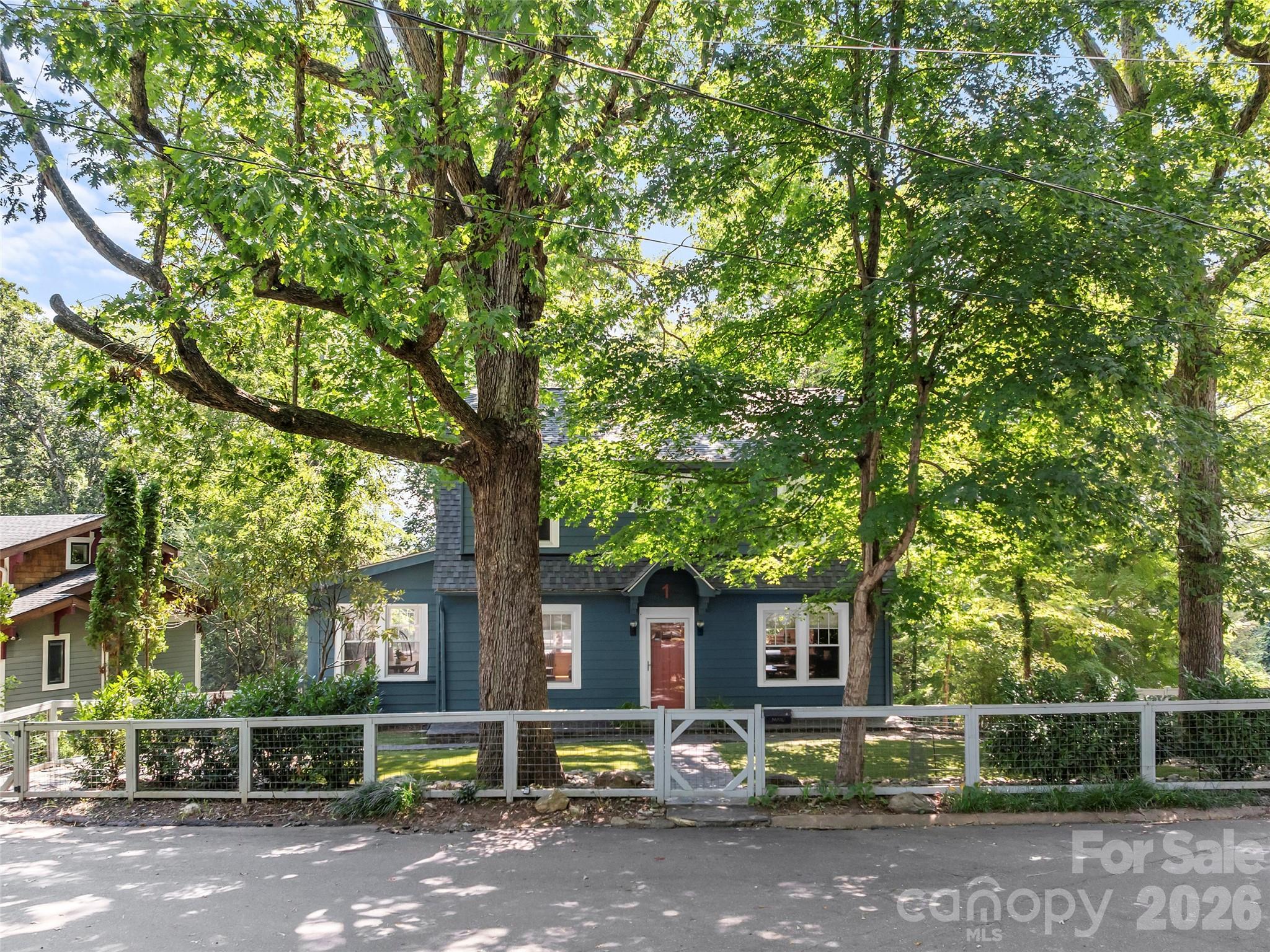 Photo 46 of Single family home for sale at 1 Kenilworth Rd, Asheville, NC 28803 | MLS# 4420250 | Listing updated on 2026-09-05