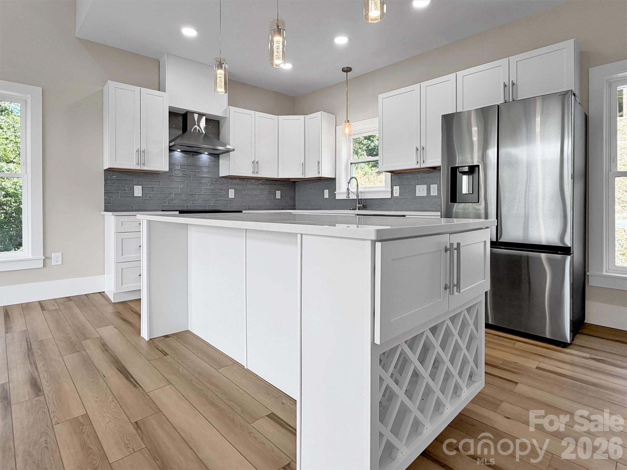 Photo 5 of Single family home for sale at 201 Kadire Dr, Waynesville, NC 28785 | MLS# 4420299 | Listing updated on 2026-09-05