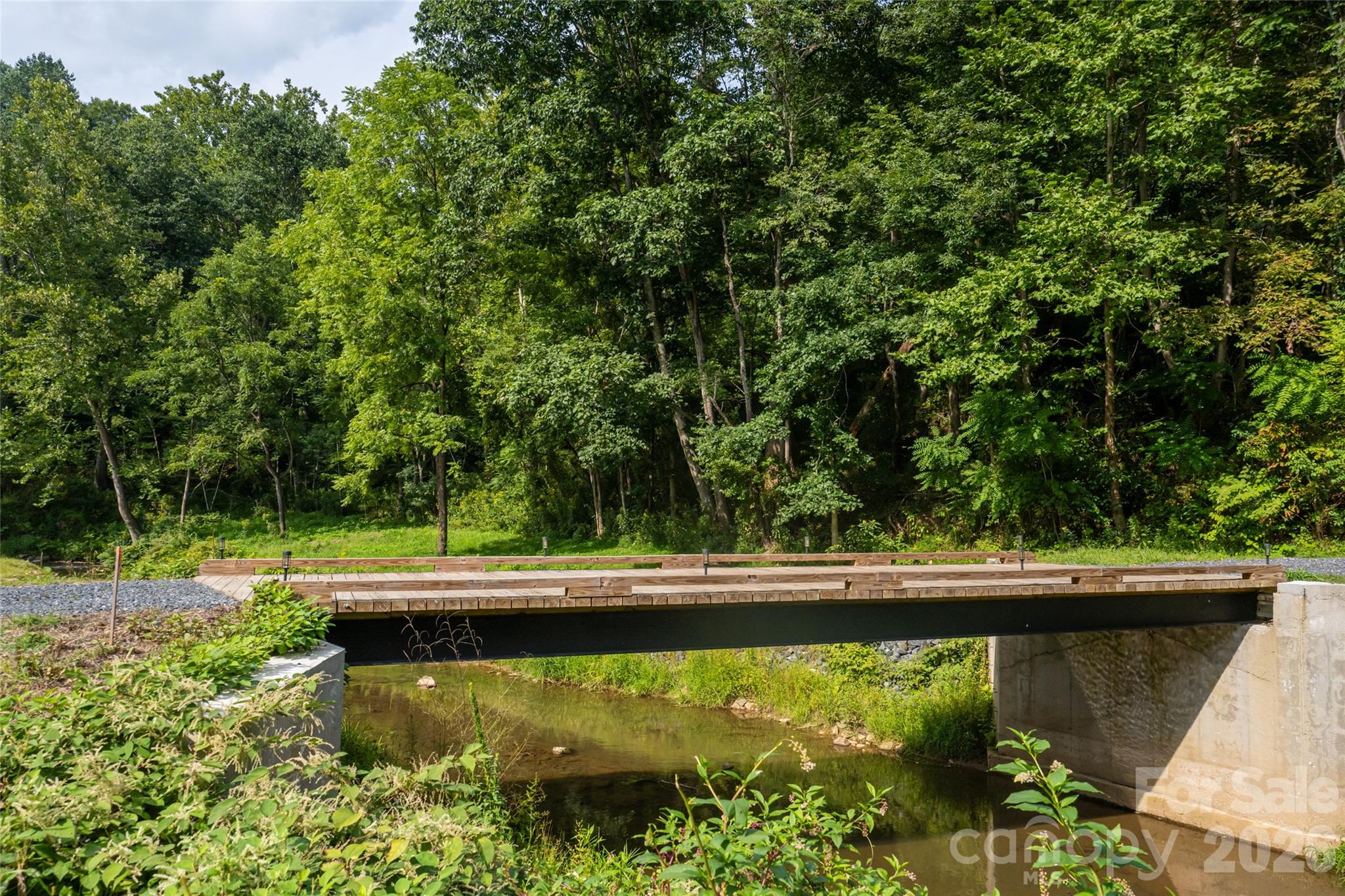 Photo 3 of Single family home for sale at 947 Highway 226 N, Bakersville, NC 28705 | MLS# 4420320 | Listing updated on 2026-09-04