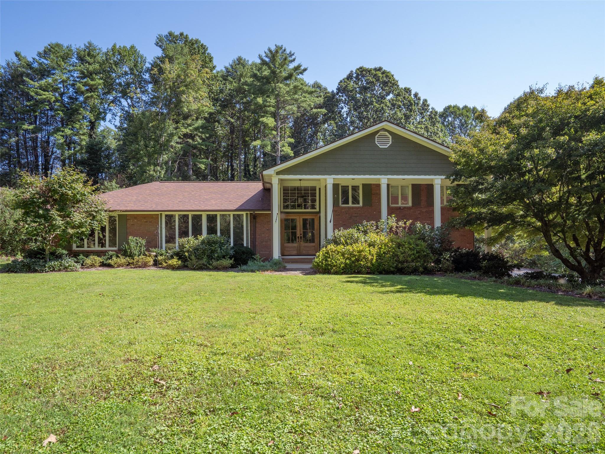 Photo 1 of Single family home for sale at 73 Redwood St, Brevard, NC 28712 | MLS# 4420611 | Listing updated on 2026-09-05