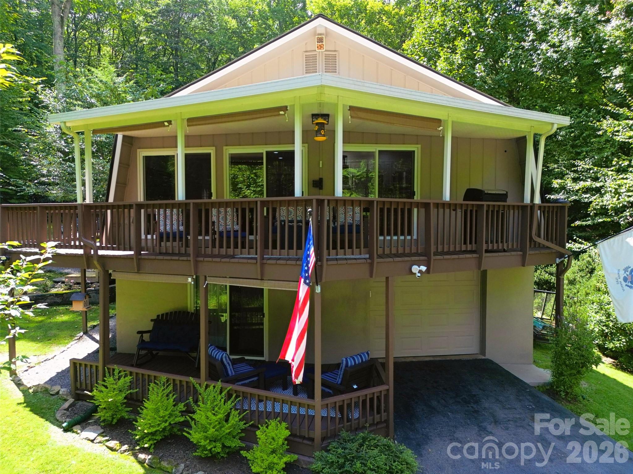 Photo 3 of Single family home for sale at 477 Locust Dr, Maggie Valley, NC 28751 | MLS# 4420658 | Listing updated on 2026-09-05