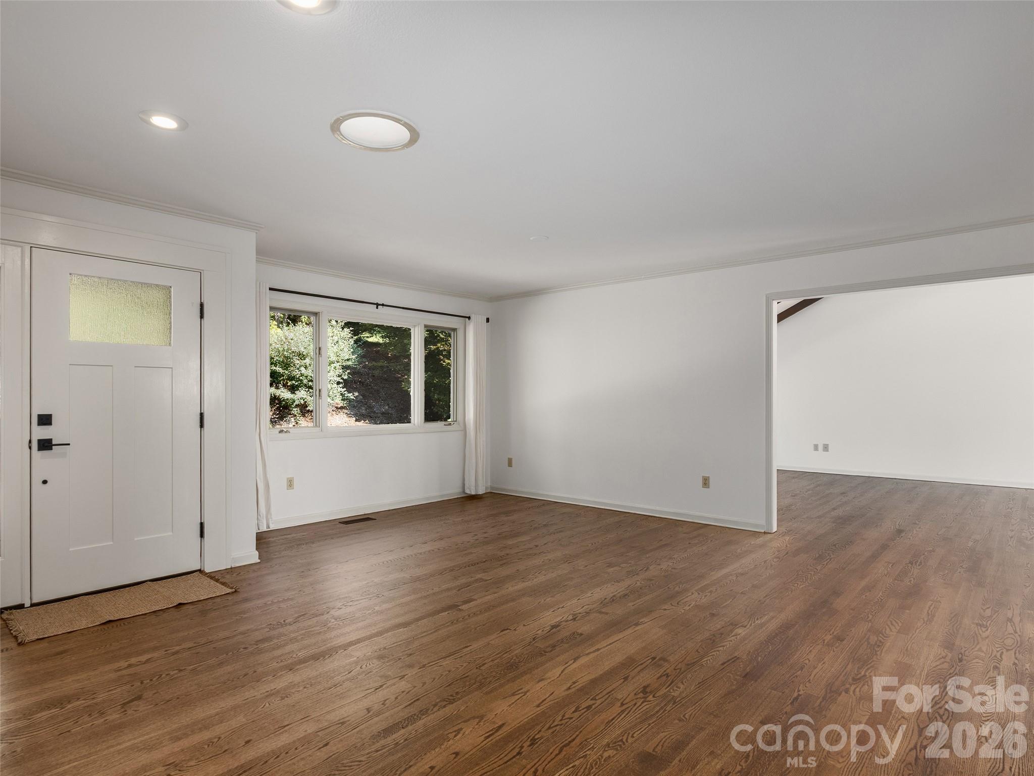 Photo 5 of Single family home for sale at 288 Roberts Dr, Hendersonville, NC 28739 | MLS# 4420800 | Listing updated on 2026-09-05