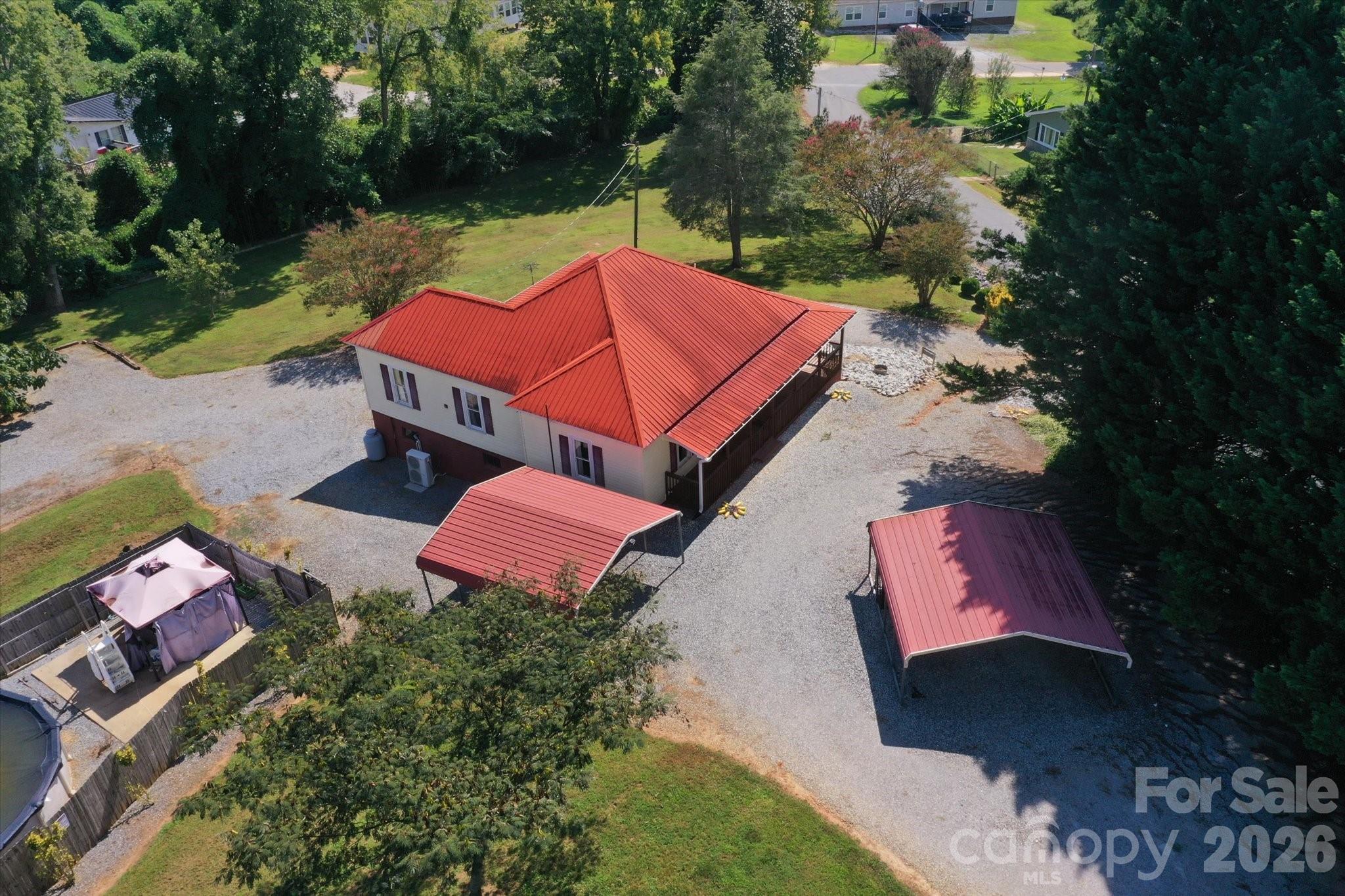 Photo 2 of Single family home for sale at 466 Miller Ave, Marion, NC 28752 | MLS# 4421157 | Listing updated on 2026-09-05