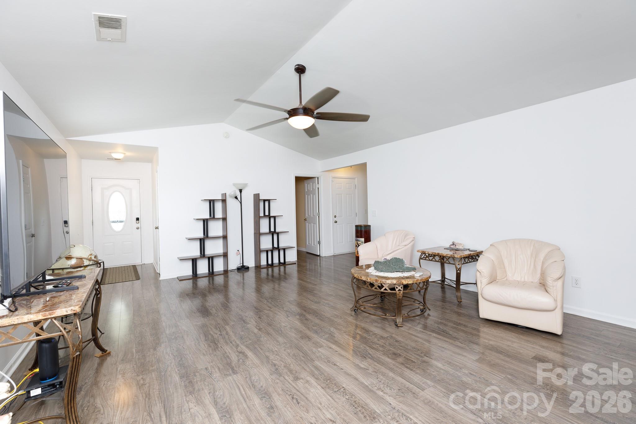 Photo 5 of Single family home for sale at 6 Weatherfield Dr, Elgin, SC 29045 | MLS# 4421285 | Listing updated on 2026-09-04