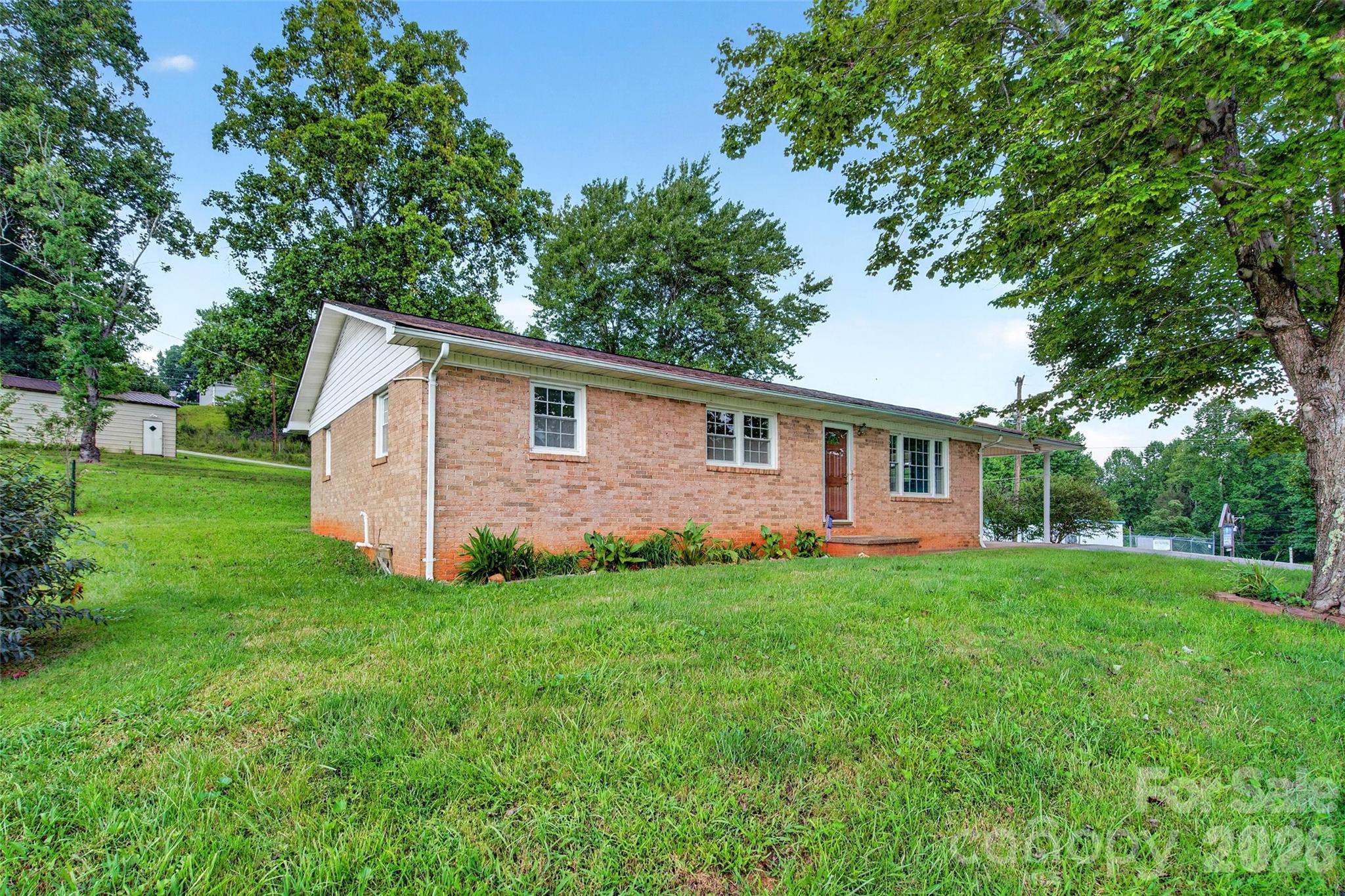 Photo 3 of Single family home for sale at 2406 Nix Crk Rd, Marion, NC 28752 | MLS# 4421289 | Listing updated on 2026-09-05