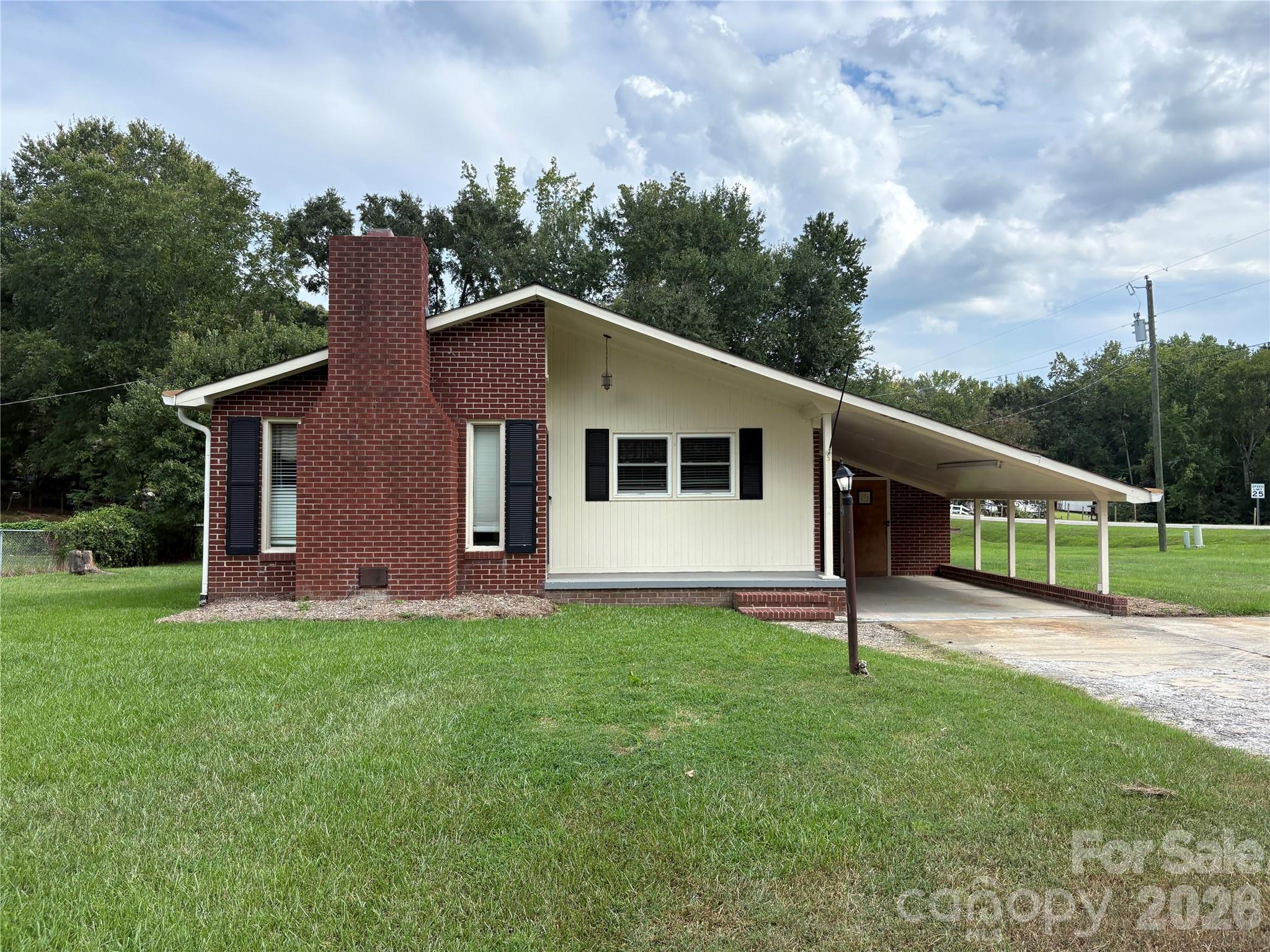 Photo 1 of Single family home for sale at 15884 State Hwy 200, Great Falls, SC 29055 | MLS# 4421543 | Listing updated on 2026-09-05
