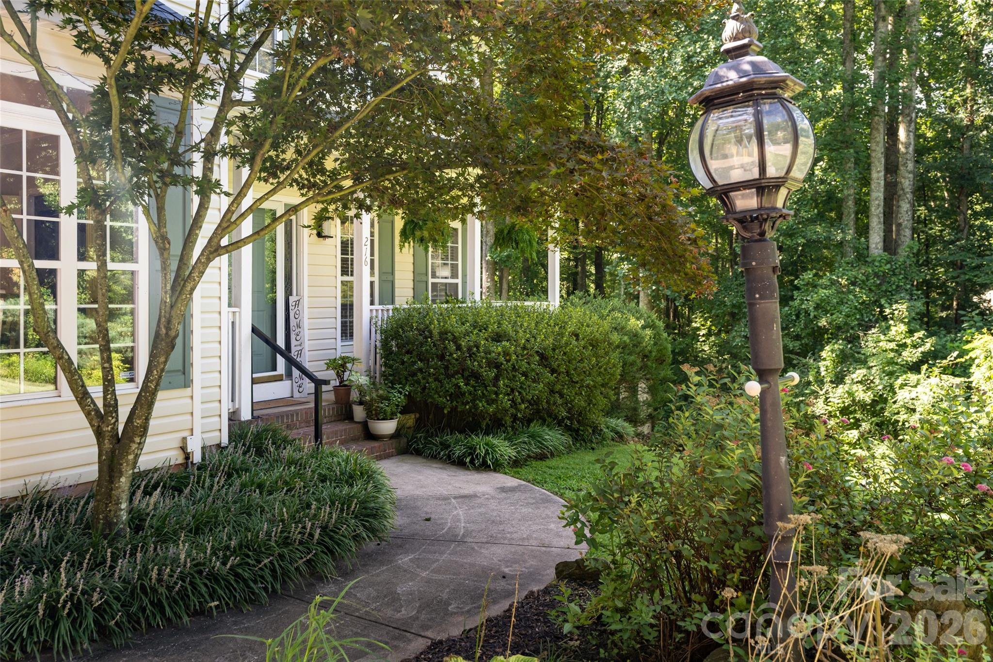Photo 2 of Single family home for sale at 216 Holly Ln, Greer, SC 29651 | MLS# 4421650 | Listing updated on 2026-09-05