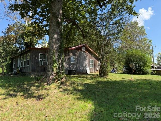 Photo 4 of Single family home for sale at 3205 Oran Yount Ln, Granite Falls, NC 28630 | MLS# 4421889 | Listing updated on 2026-09-05