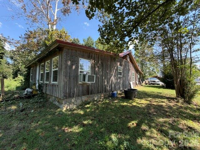 Photo 5 of Single family home for sale at 3205 Oran Yount Ln, Granite Falls, NC 28630 | MLS# 4421889 | Listing updated on 2026-09-05