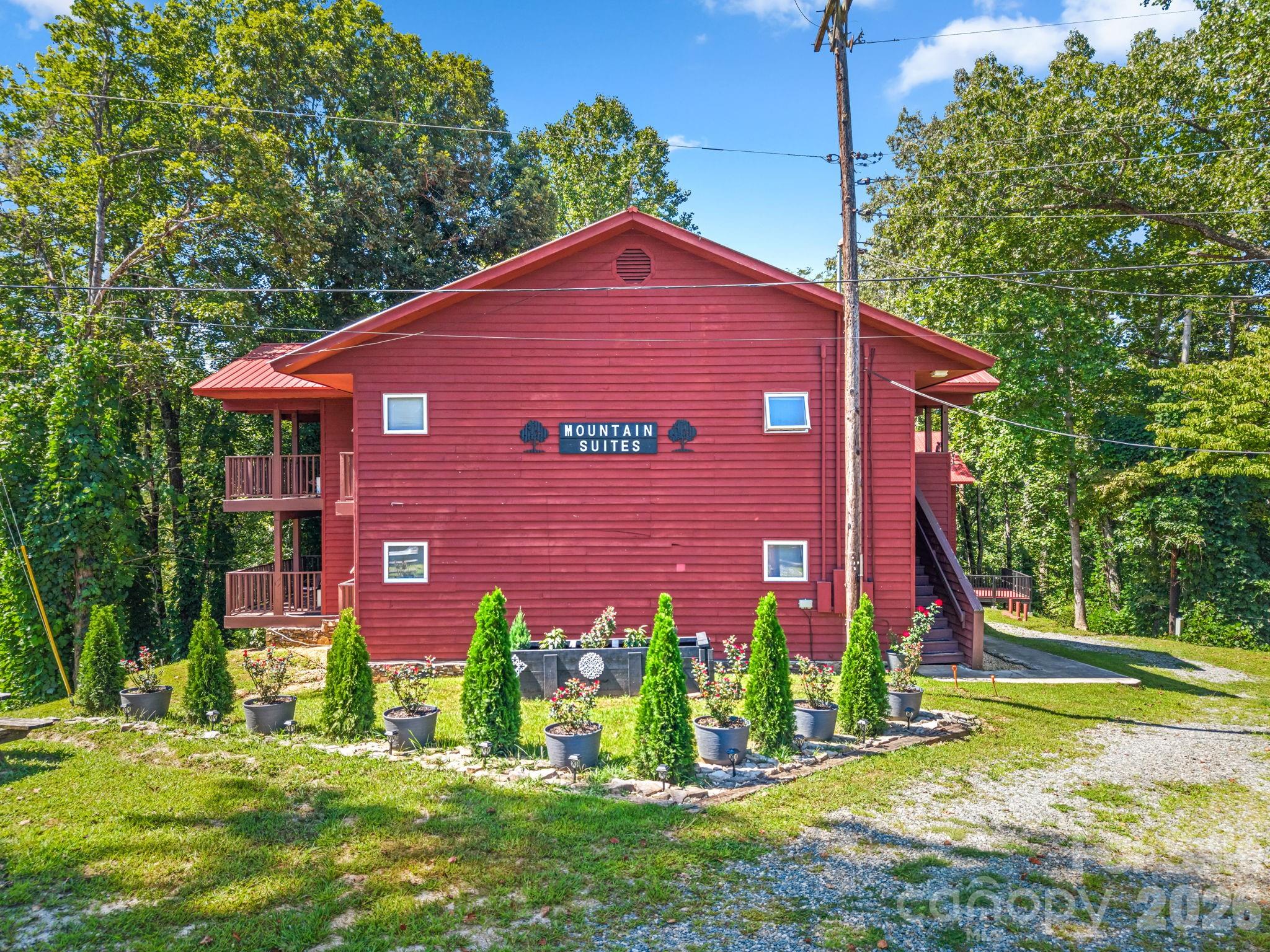 Photo 3 of House for sale at 55 57 Observation Point Dr, Bryson City, NC 28713 | MLS# 4421919 | Listing updated on 2026-09-05