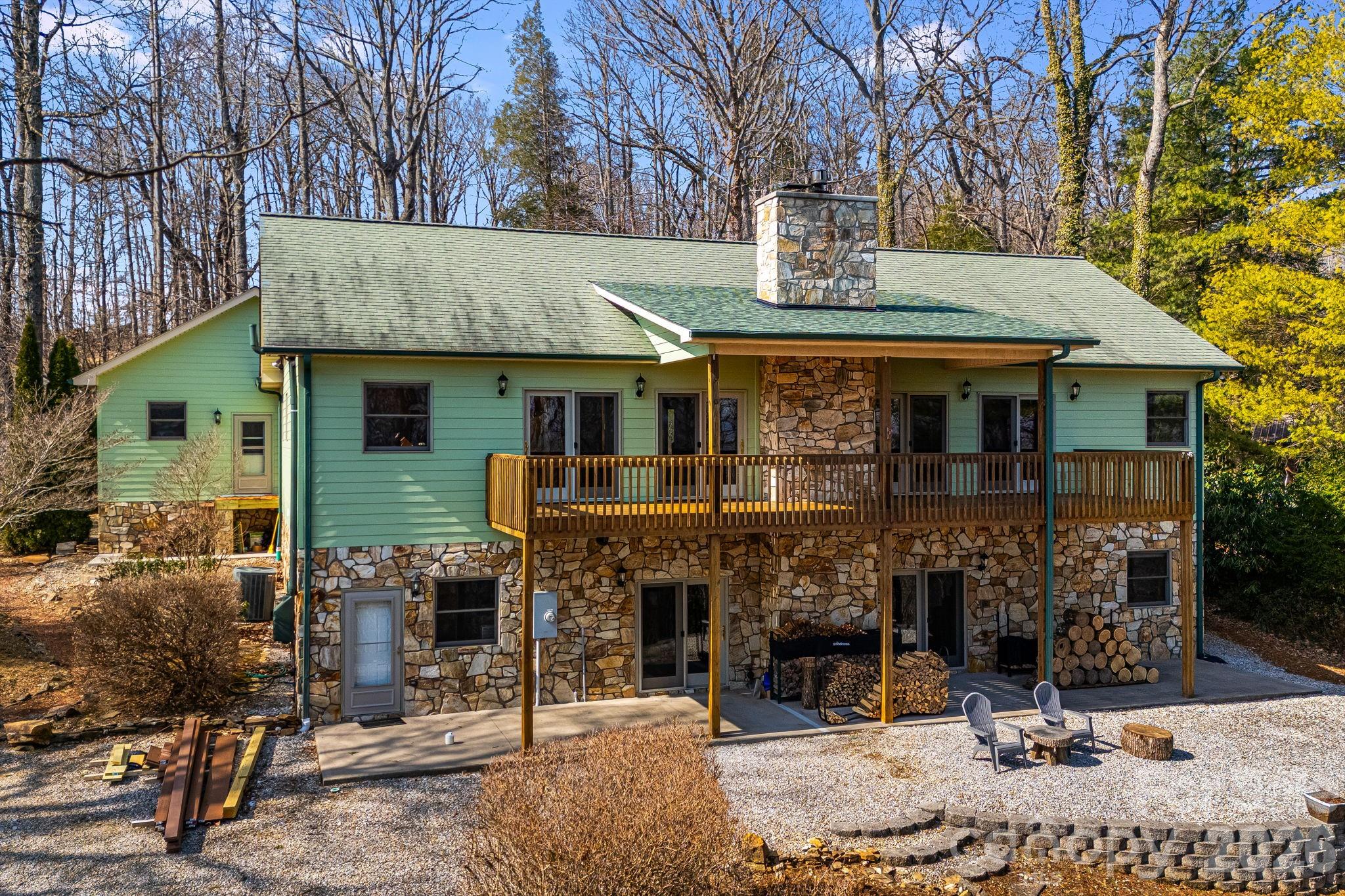 Photo 38 of Single family home for sale at 20 Stony Crst Dr, Spruce Pine, NC 28777 | MLS# 4421947 | Listing updated on 2026-09-05